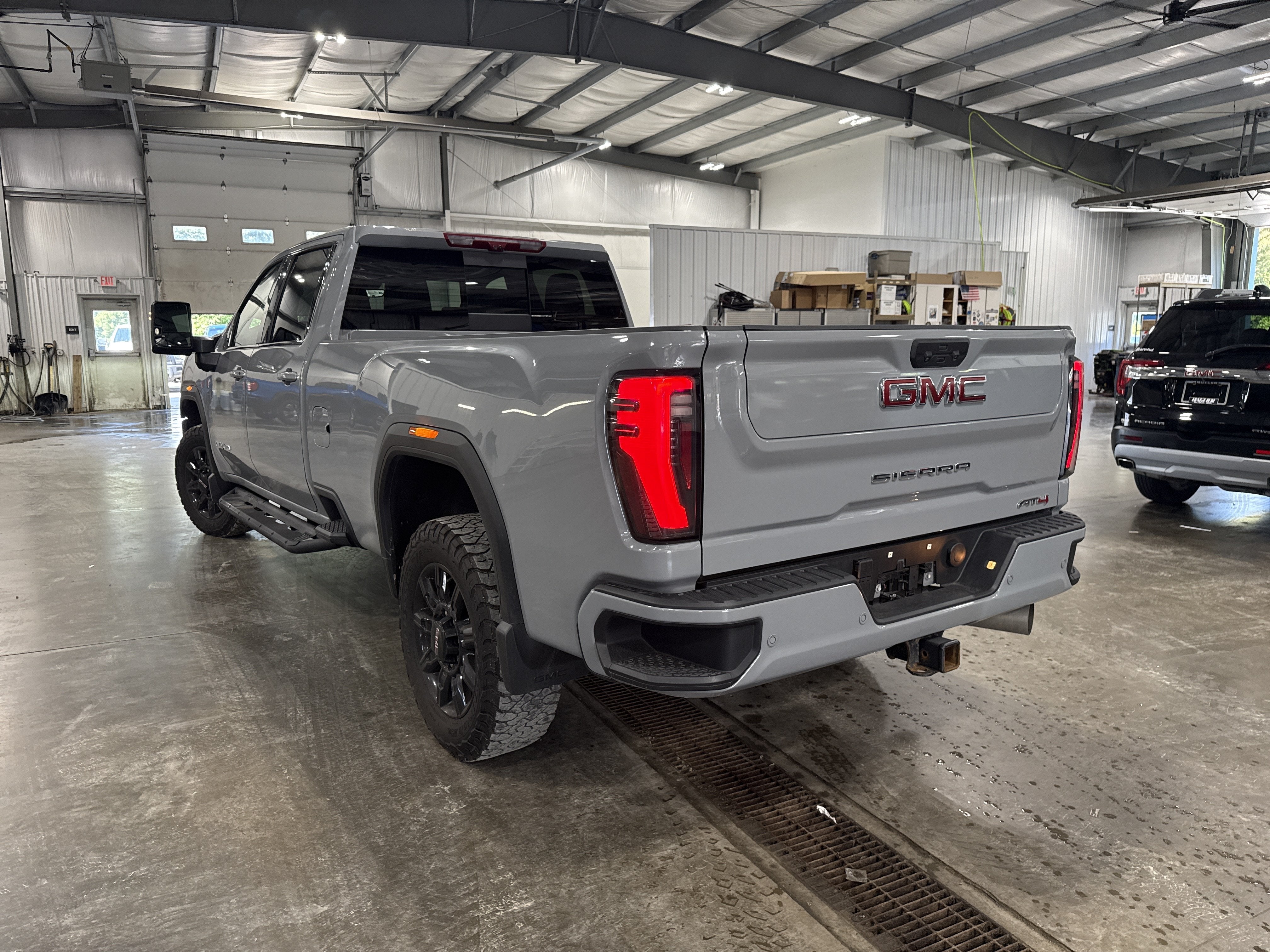 2025 GMC Sierra 2500 HD AT4