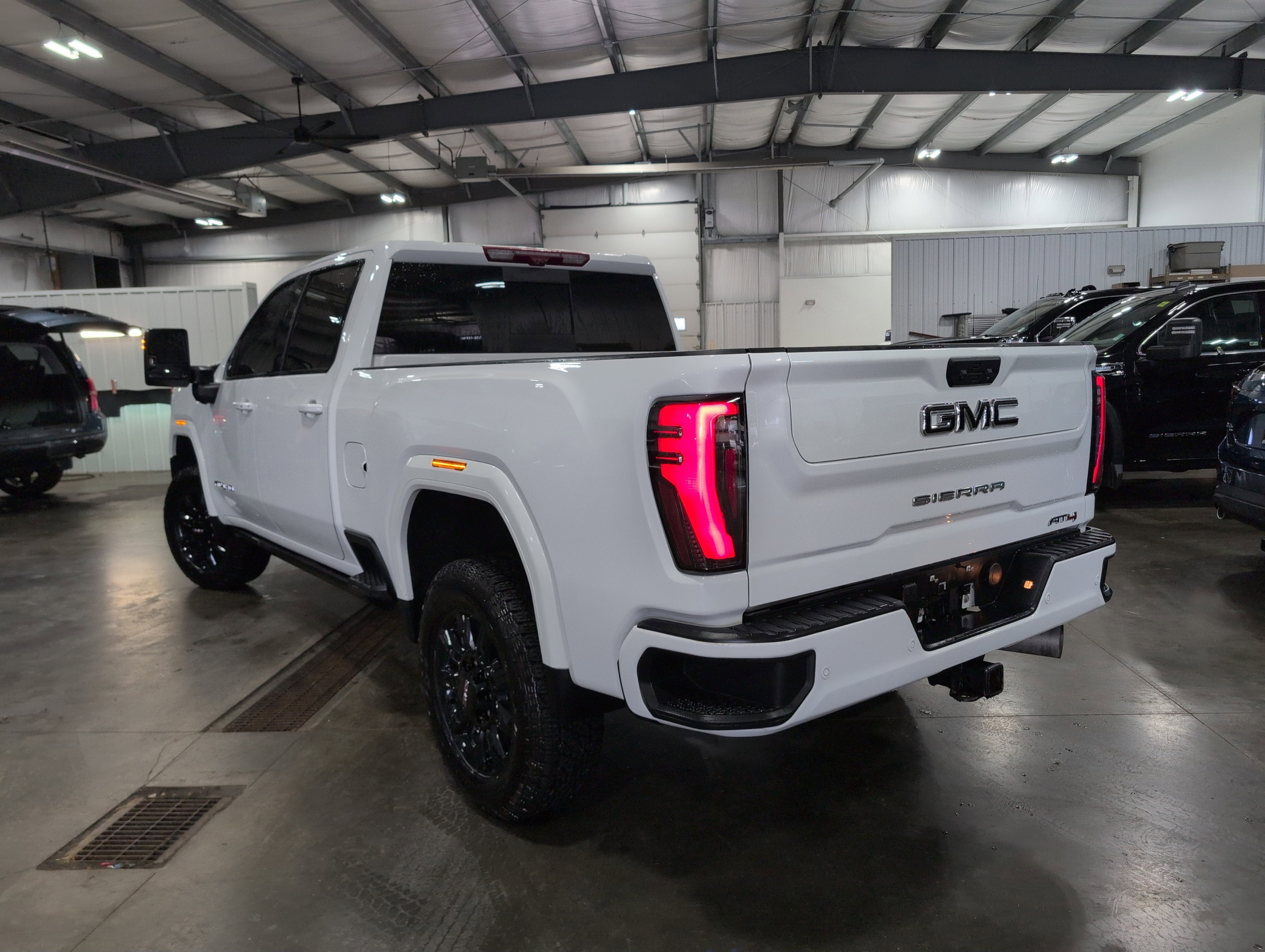 2025 GMC Sierra 2500 HD AT4