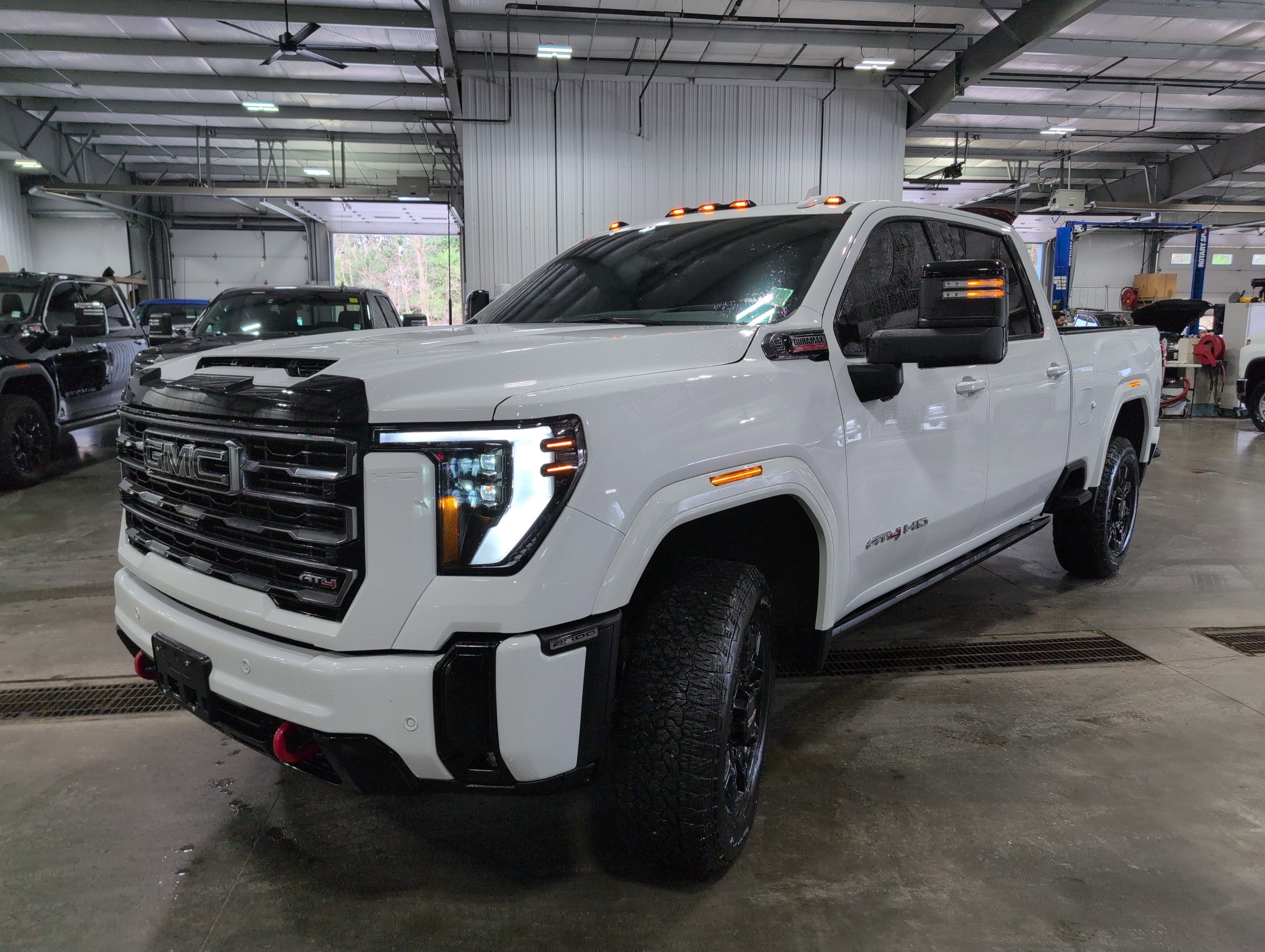 2025 GMC Sierra 2500 HD AT4