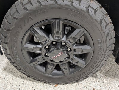 2025 GMC Sierra 2500 HD AT4