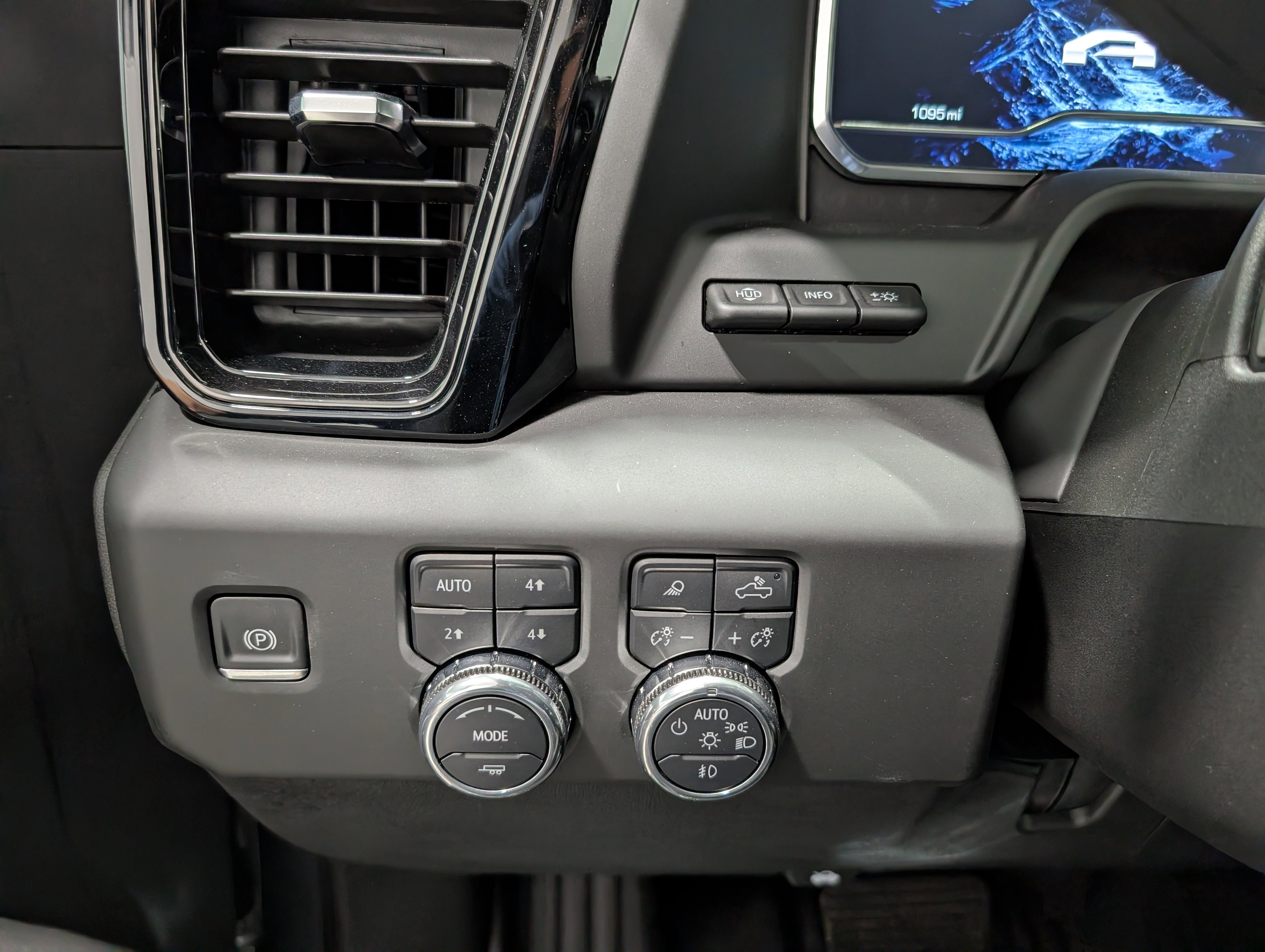 2025 GMC Sierra 2500 HD AT4