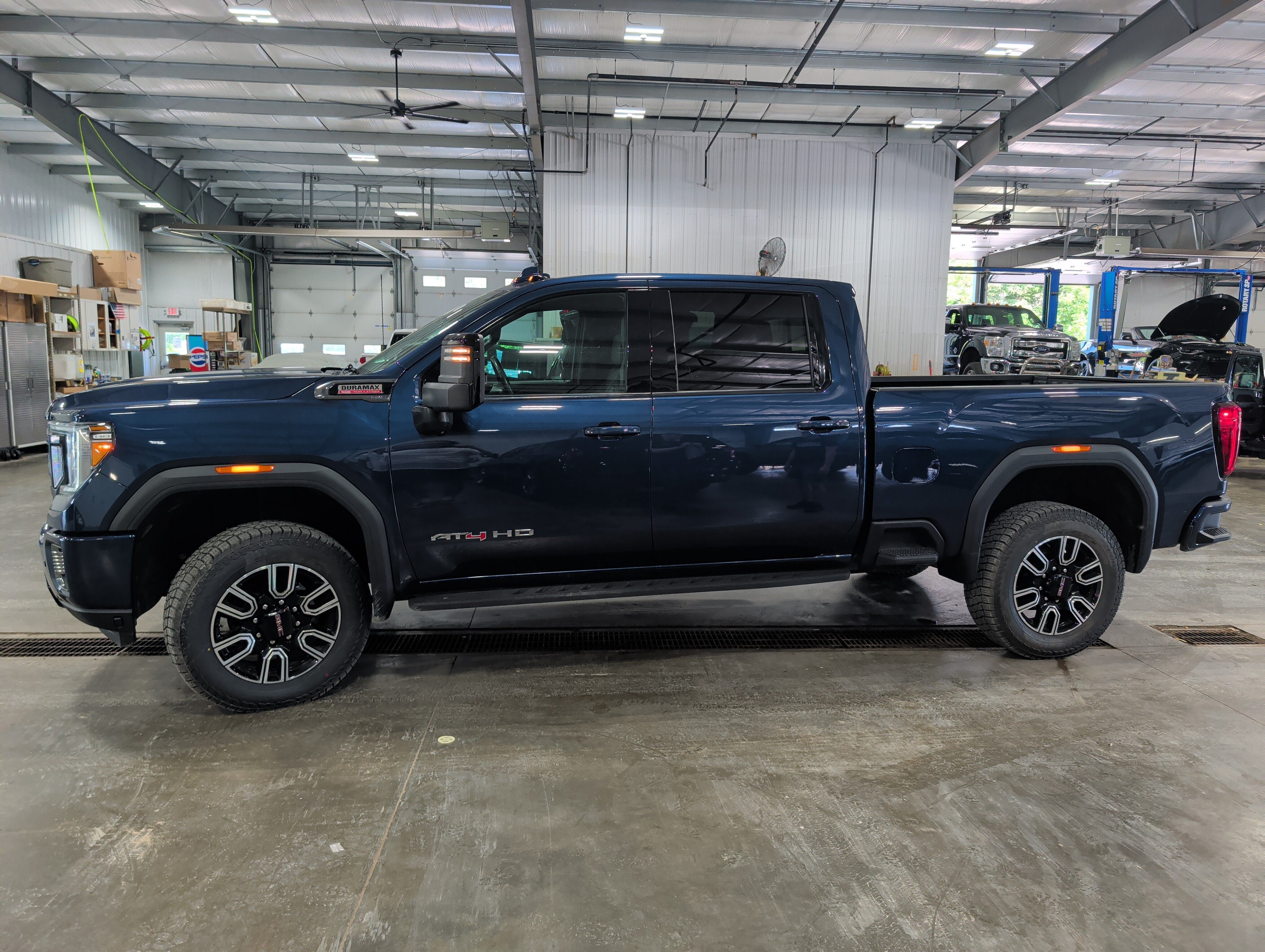 2023 GMC Sierra 2500 HD AT4