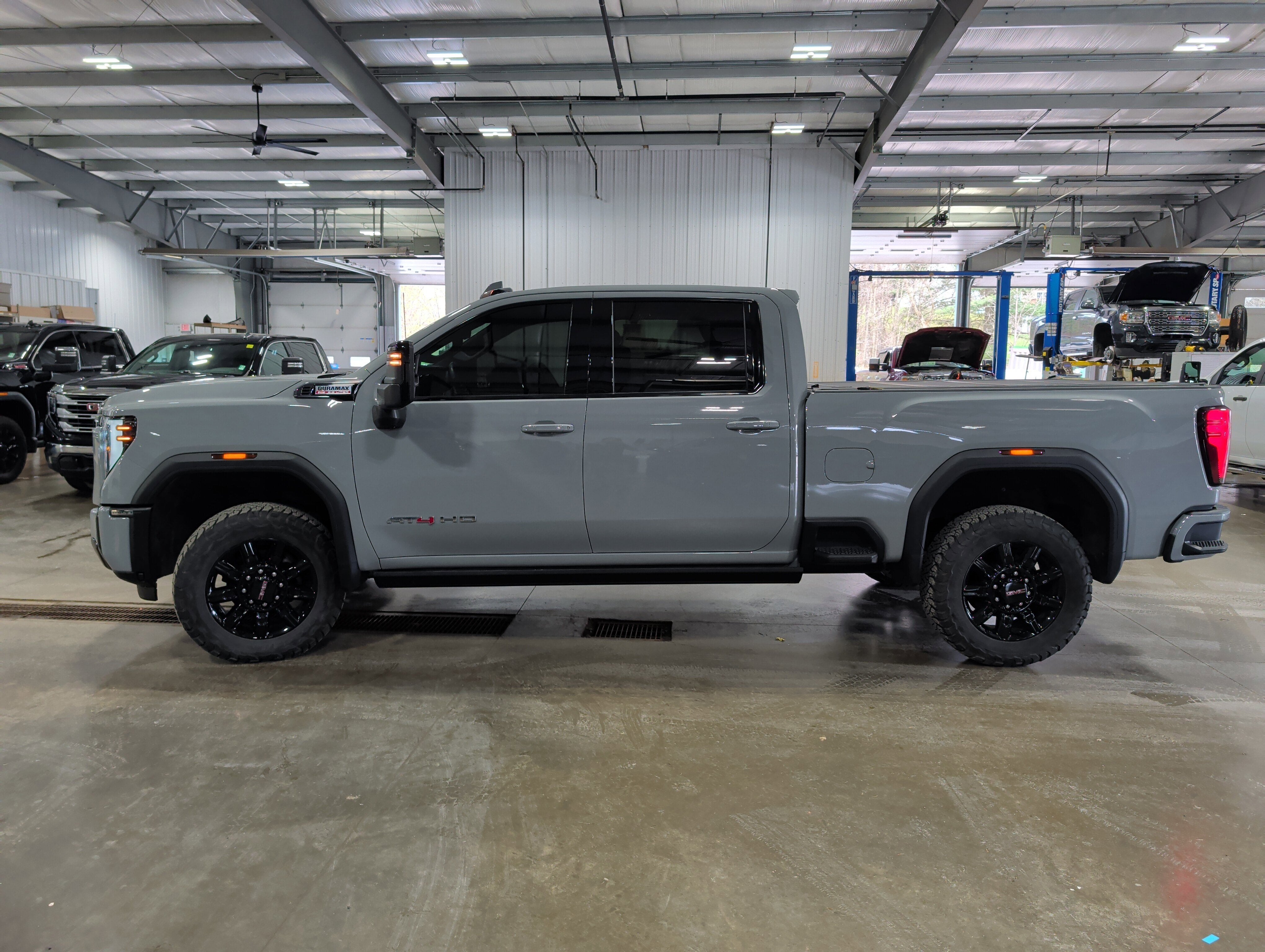 2024 GMC Sierra 2500 HD AT4
