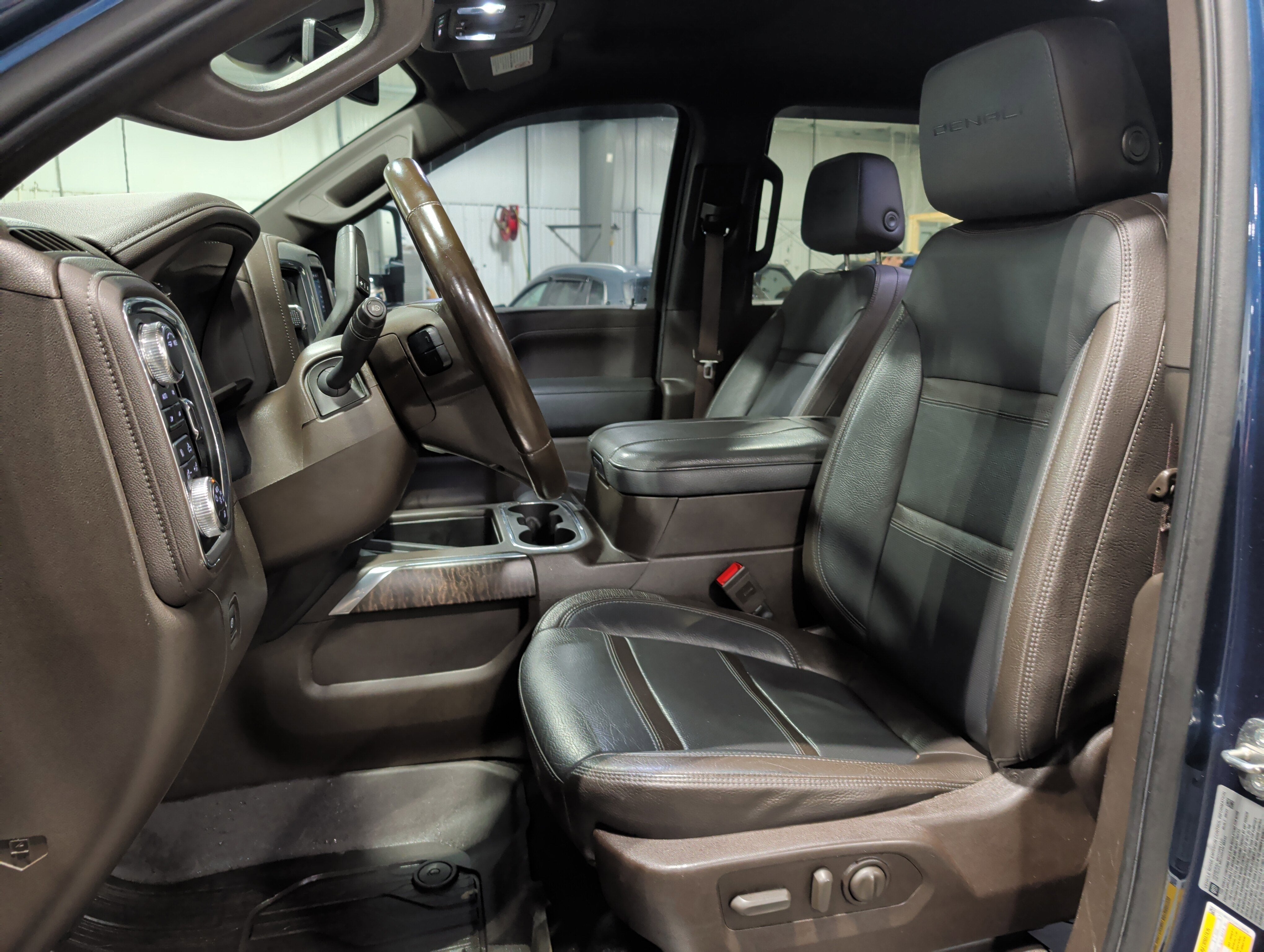 2023 GMC Sierra 2500 HD Denali