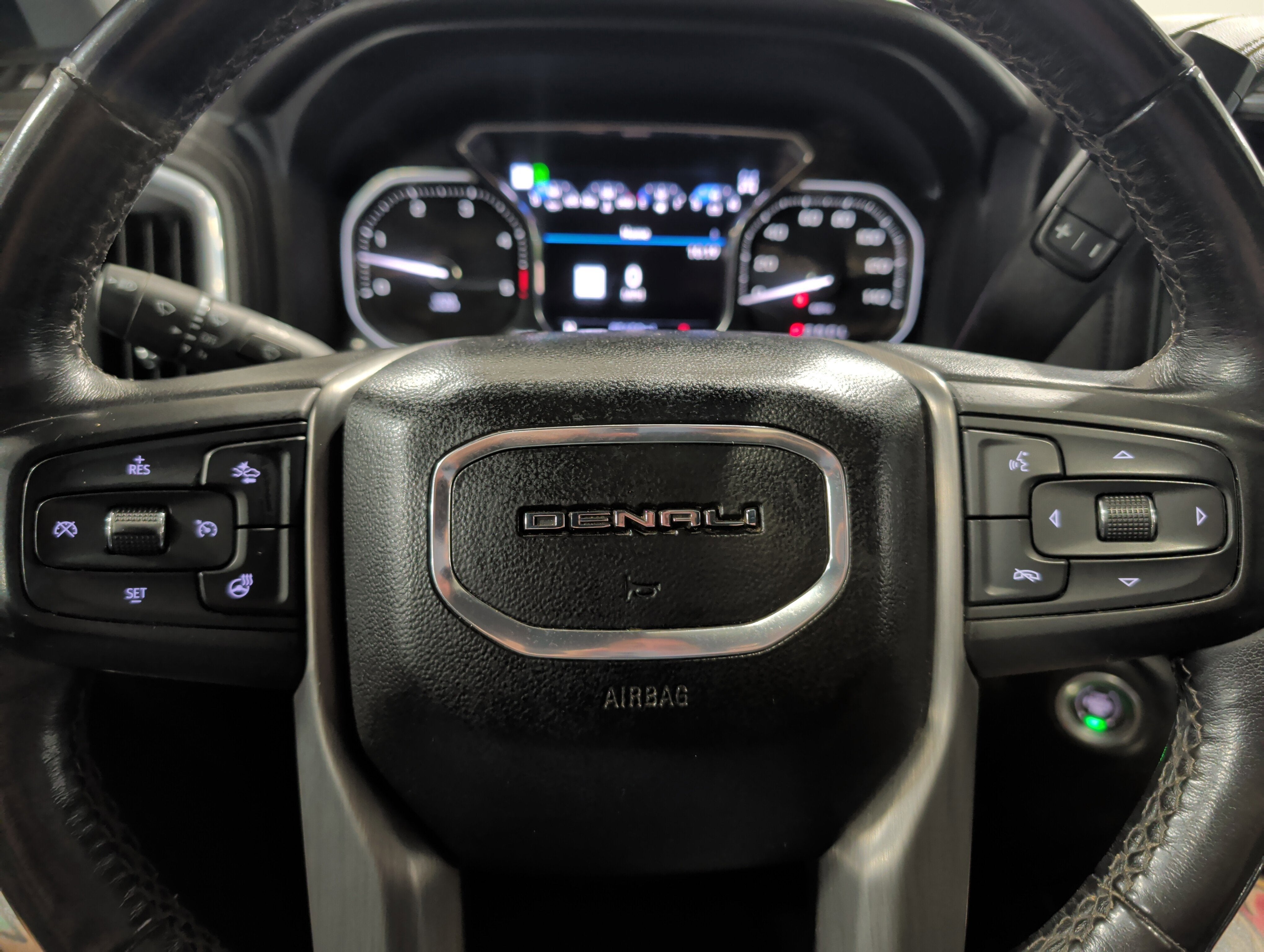 2023 GMC Sierra 2500 HD Denali