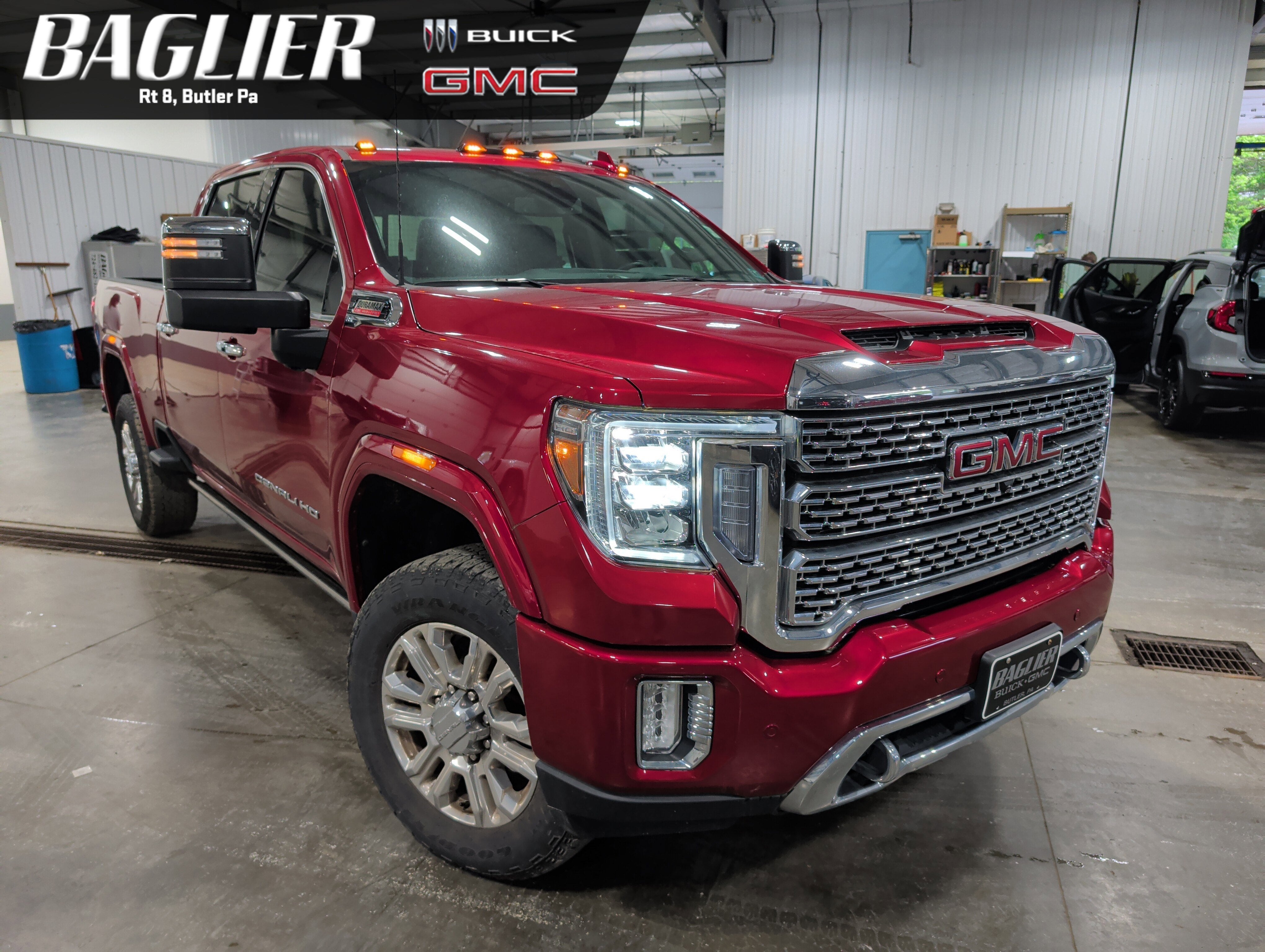 2023 GMC Sierra Denali 4WD Crew Cab Standard Box's photo