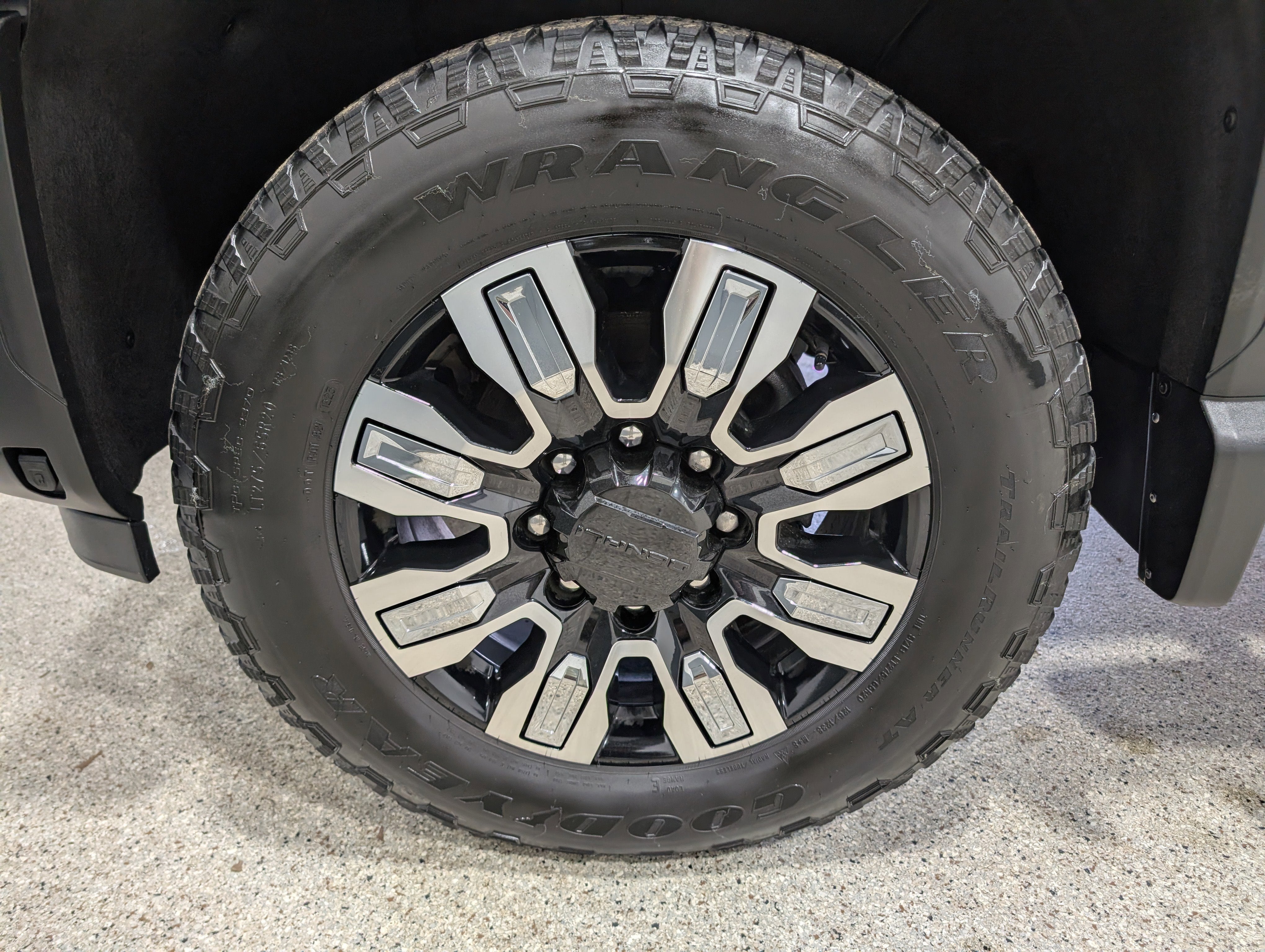 2024 GMC Sierra 2500 HD Denali