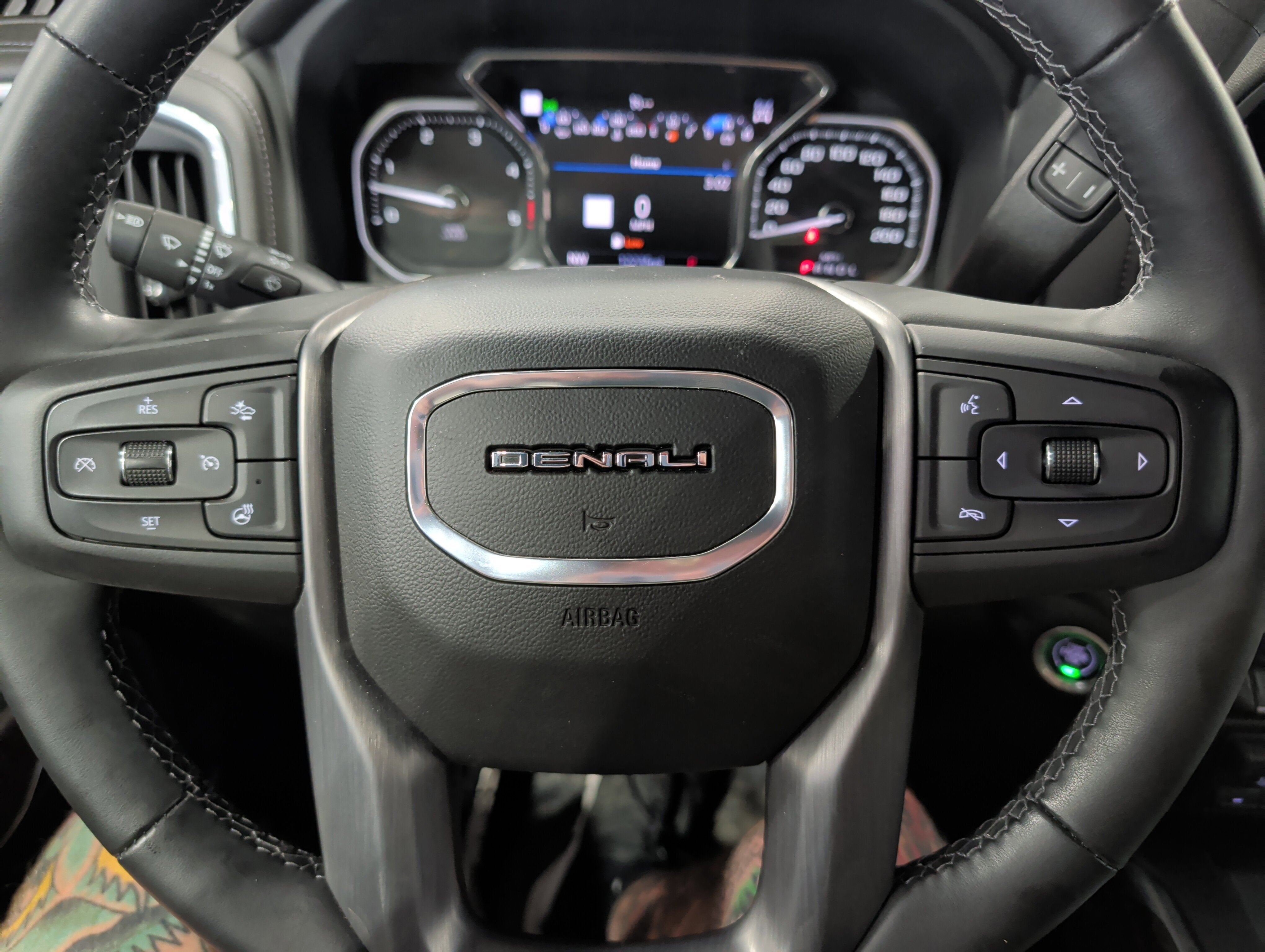 2023 GMC Sierra 2500 HD Denali