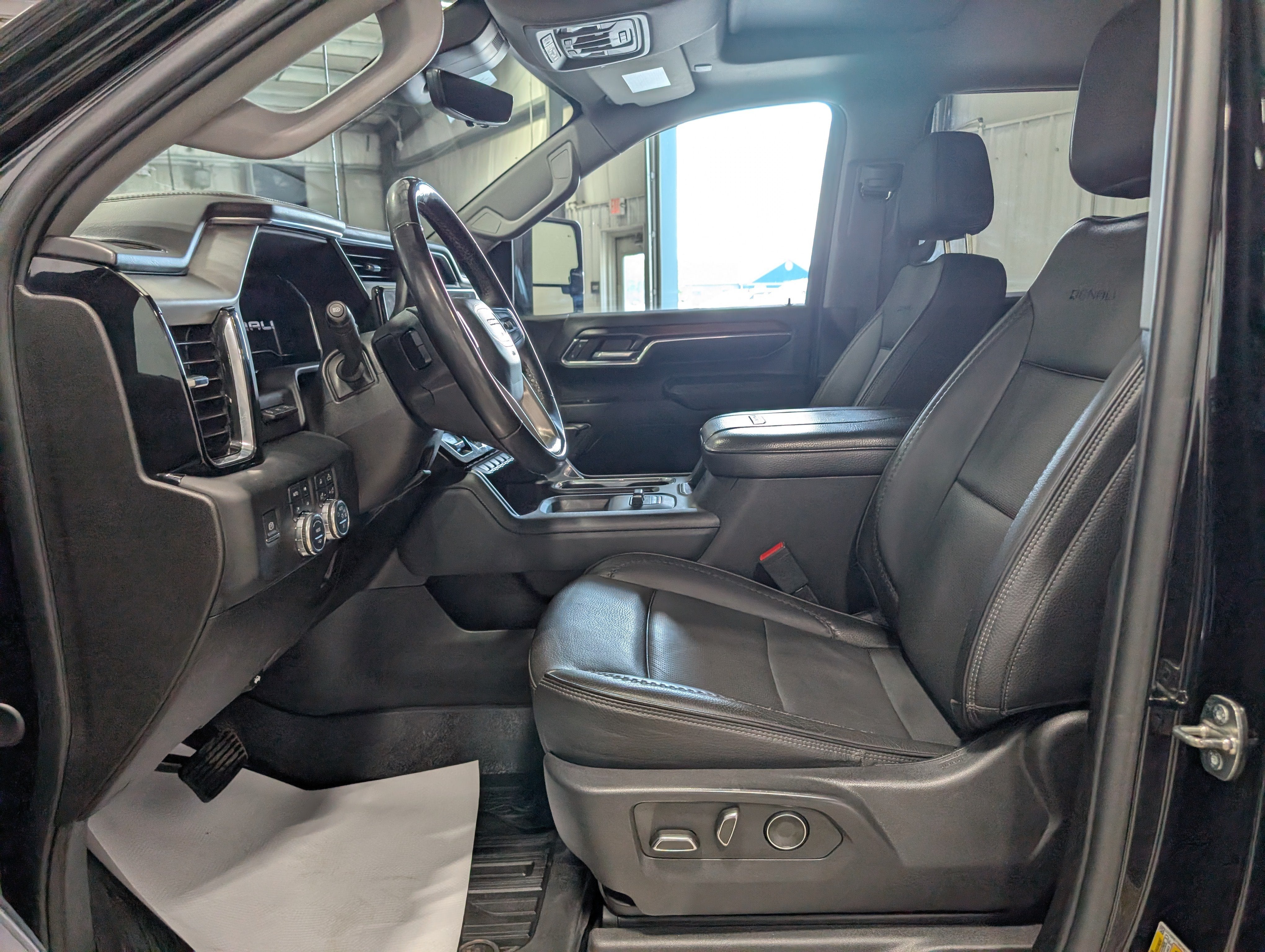 2024 GMC Sierra 2500 HD Denali