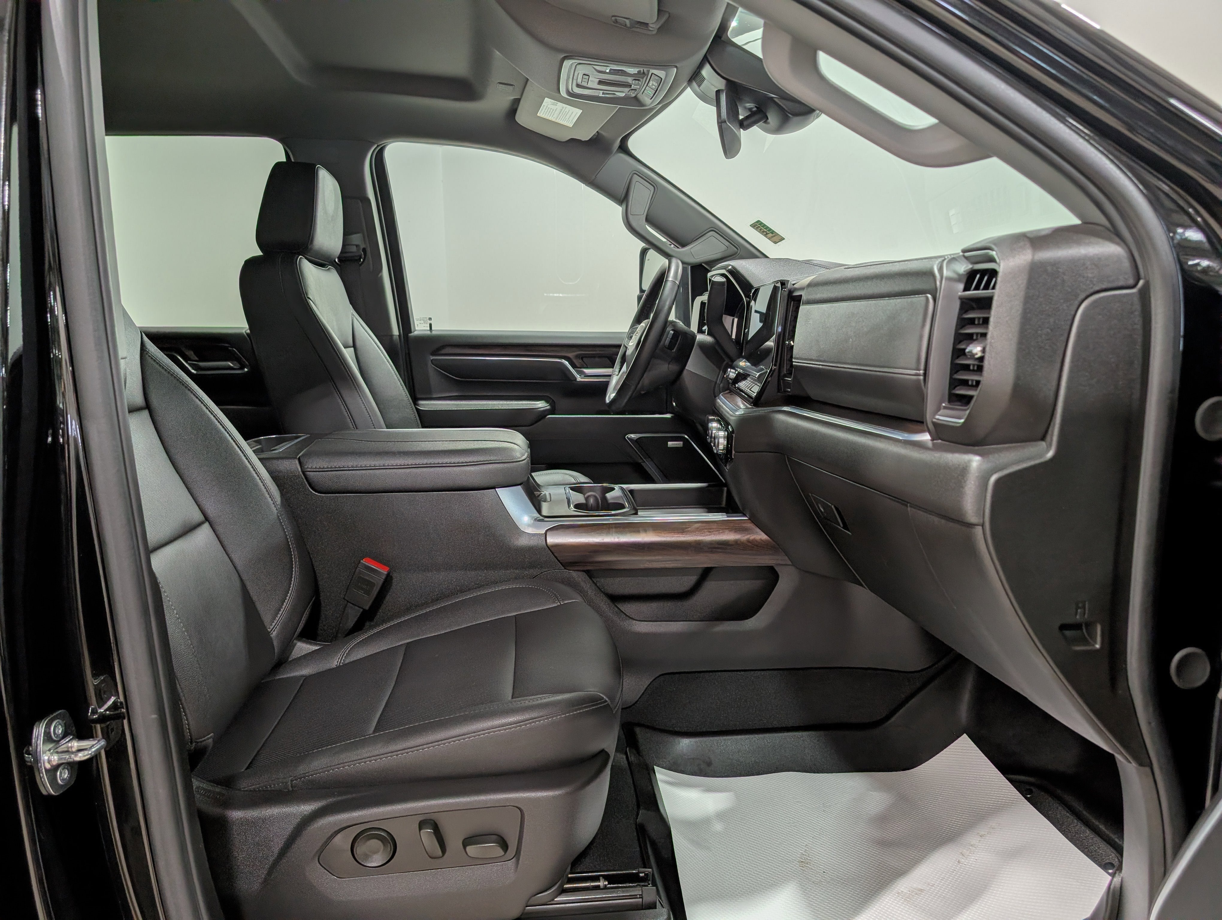 2024 GMC Sierra 3500 HD SLT