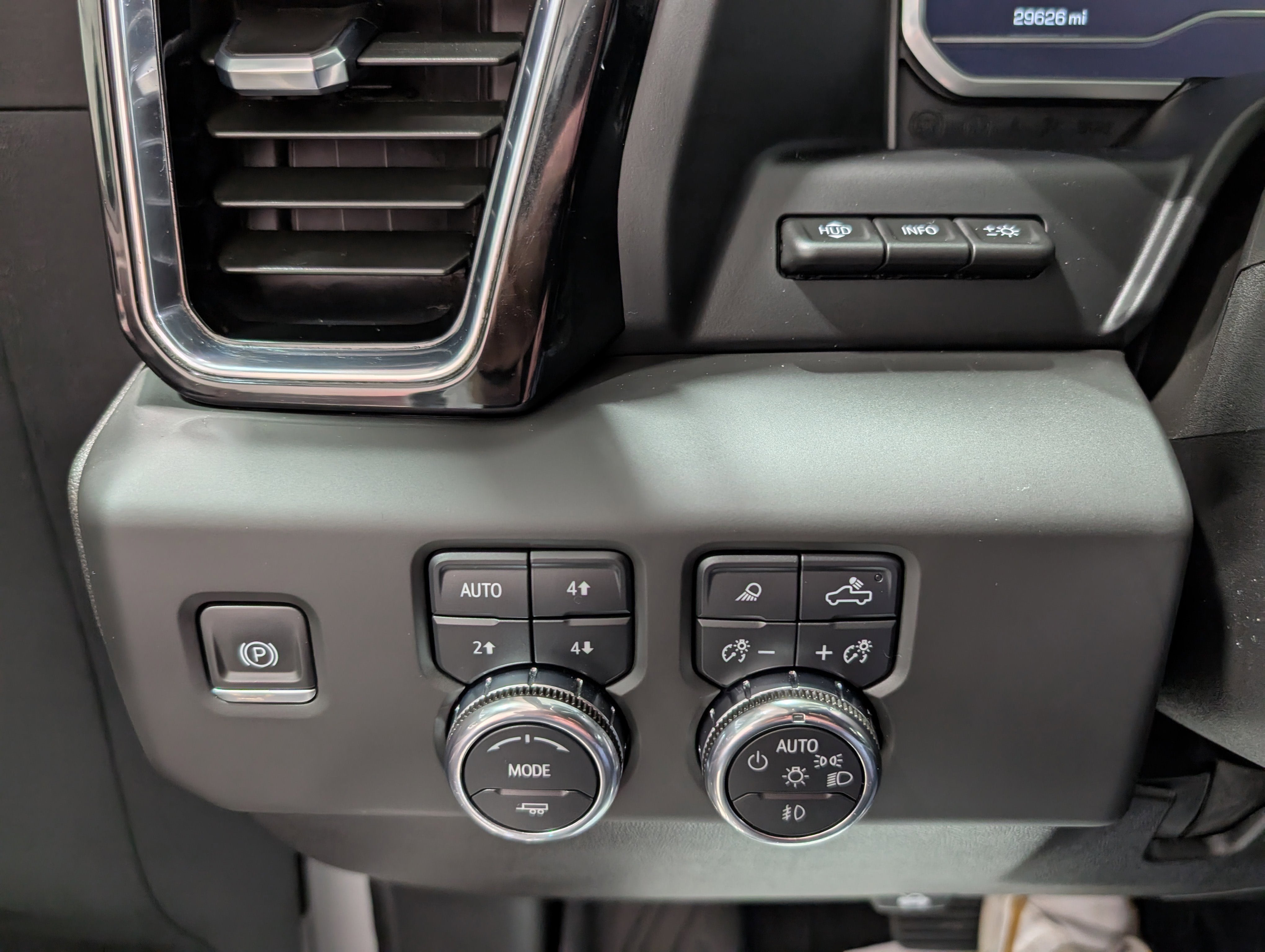 2024 GMC Sierra 3500 HD Denali