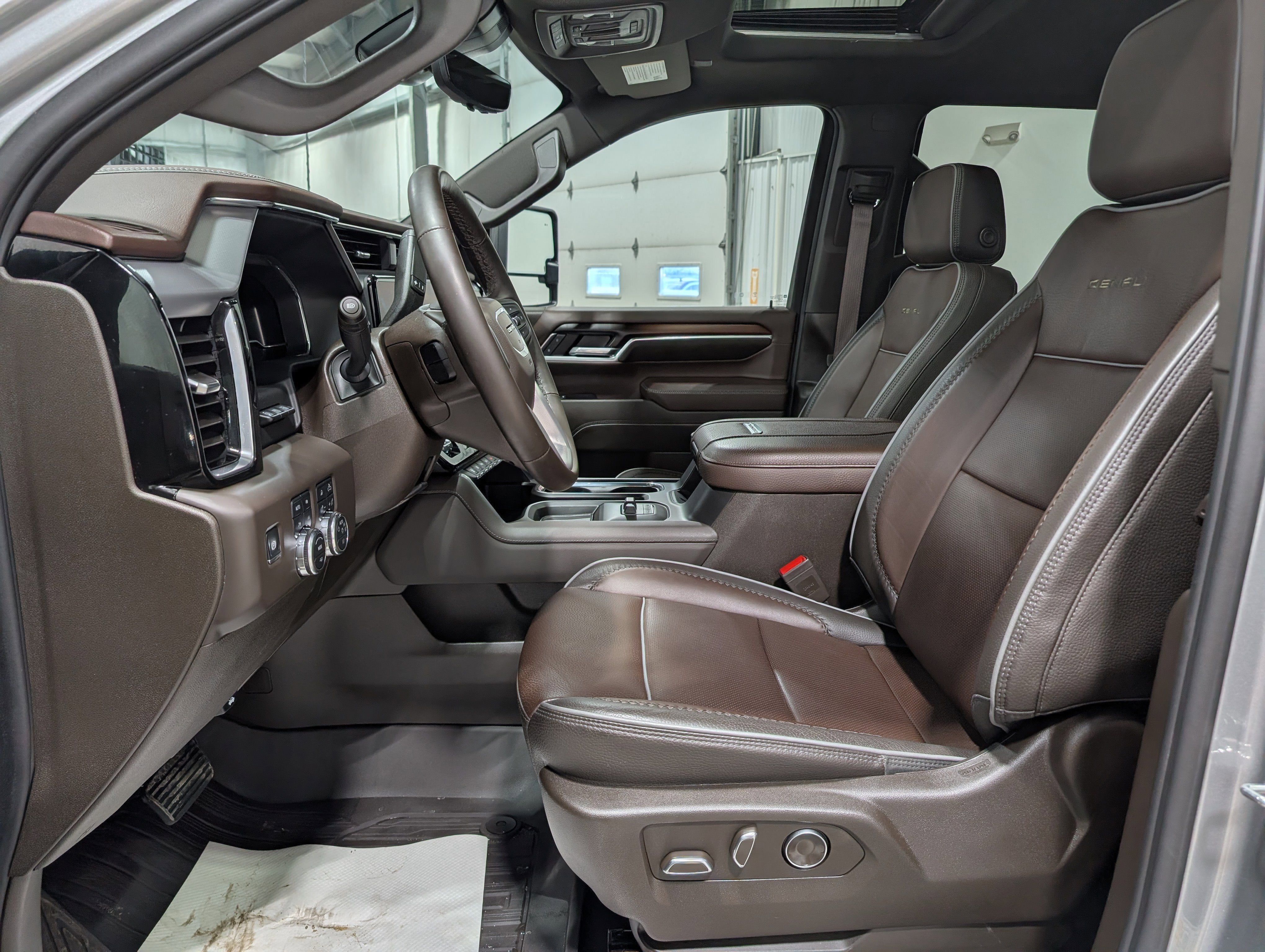 2024 GMC Sierra 3500 HD Denali