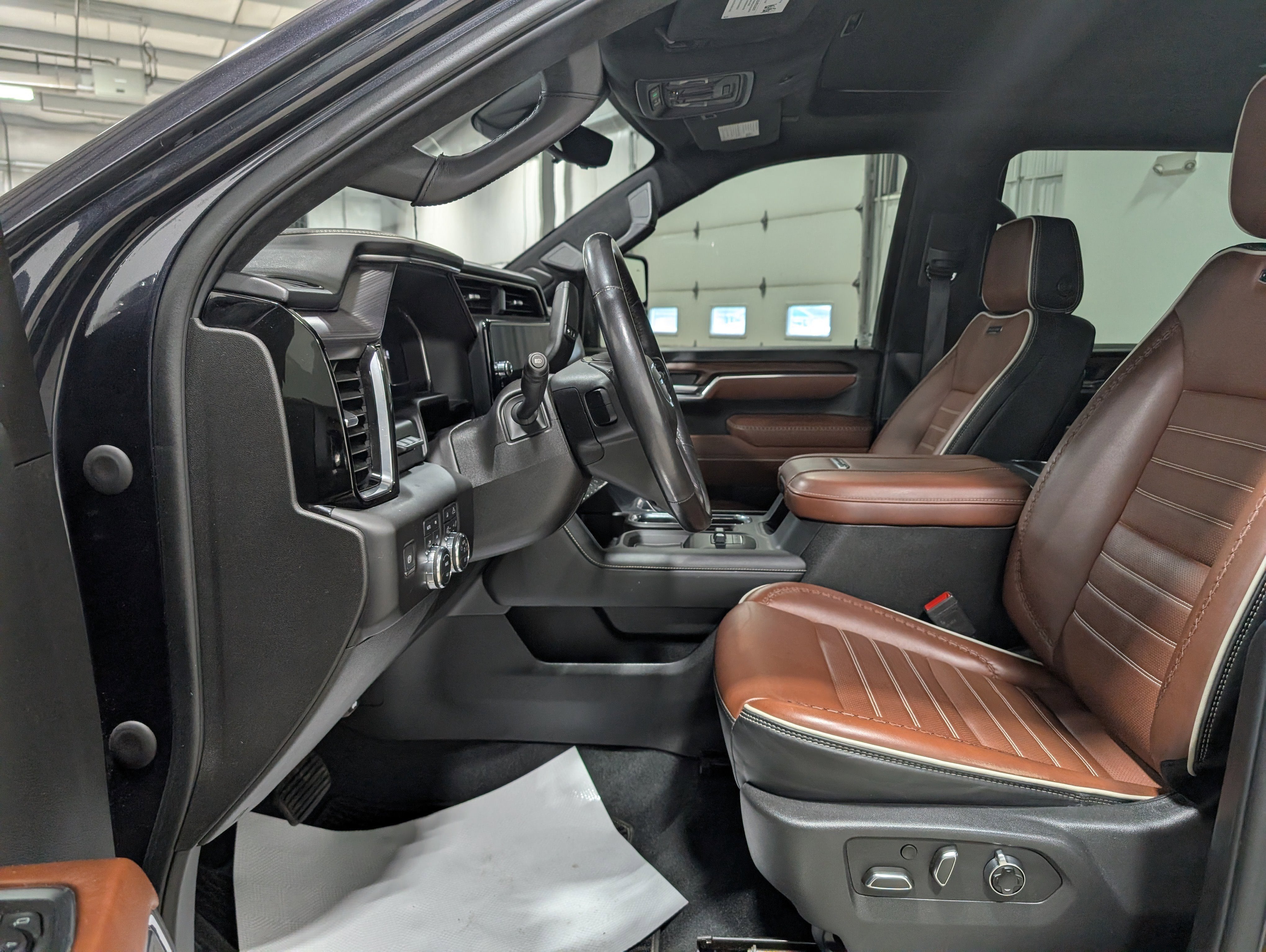 2024 GMC Sierra 3500 HD Denali Ultimate