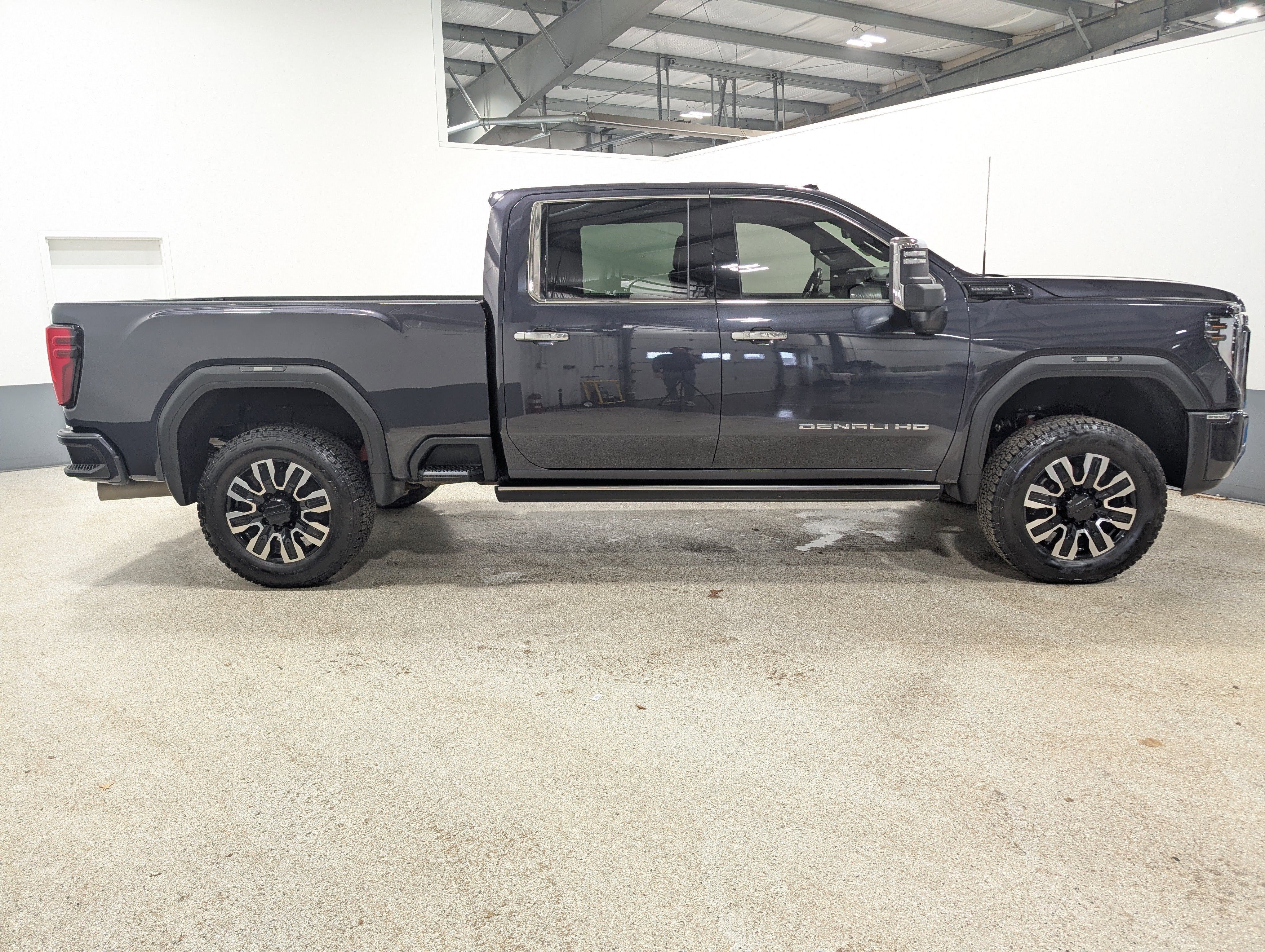 2024 GMC Sierra 3500 HD Denali Ultimate