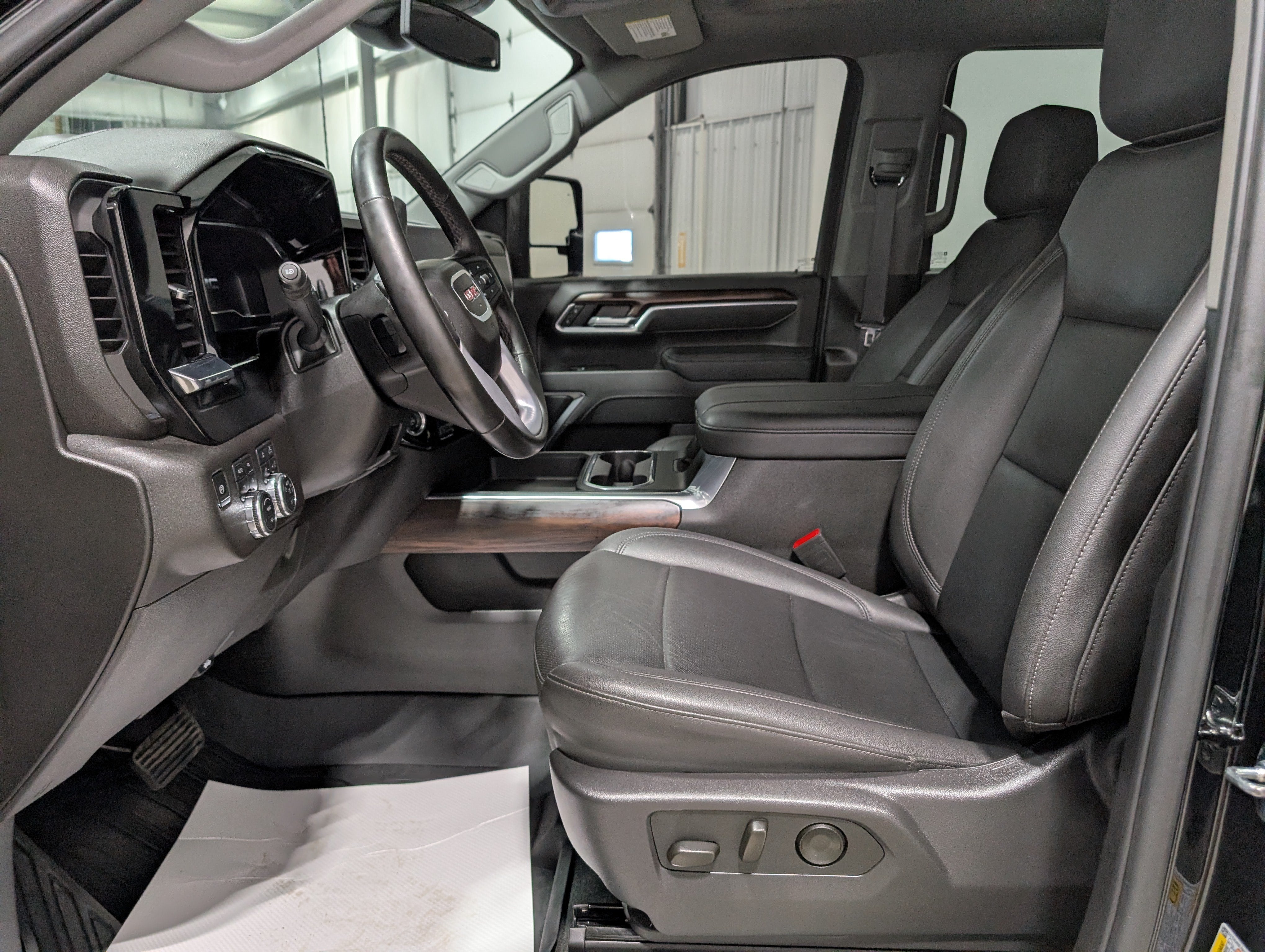 2025 GMC Sierra 2500 HD SLT