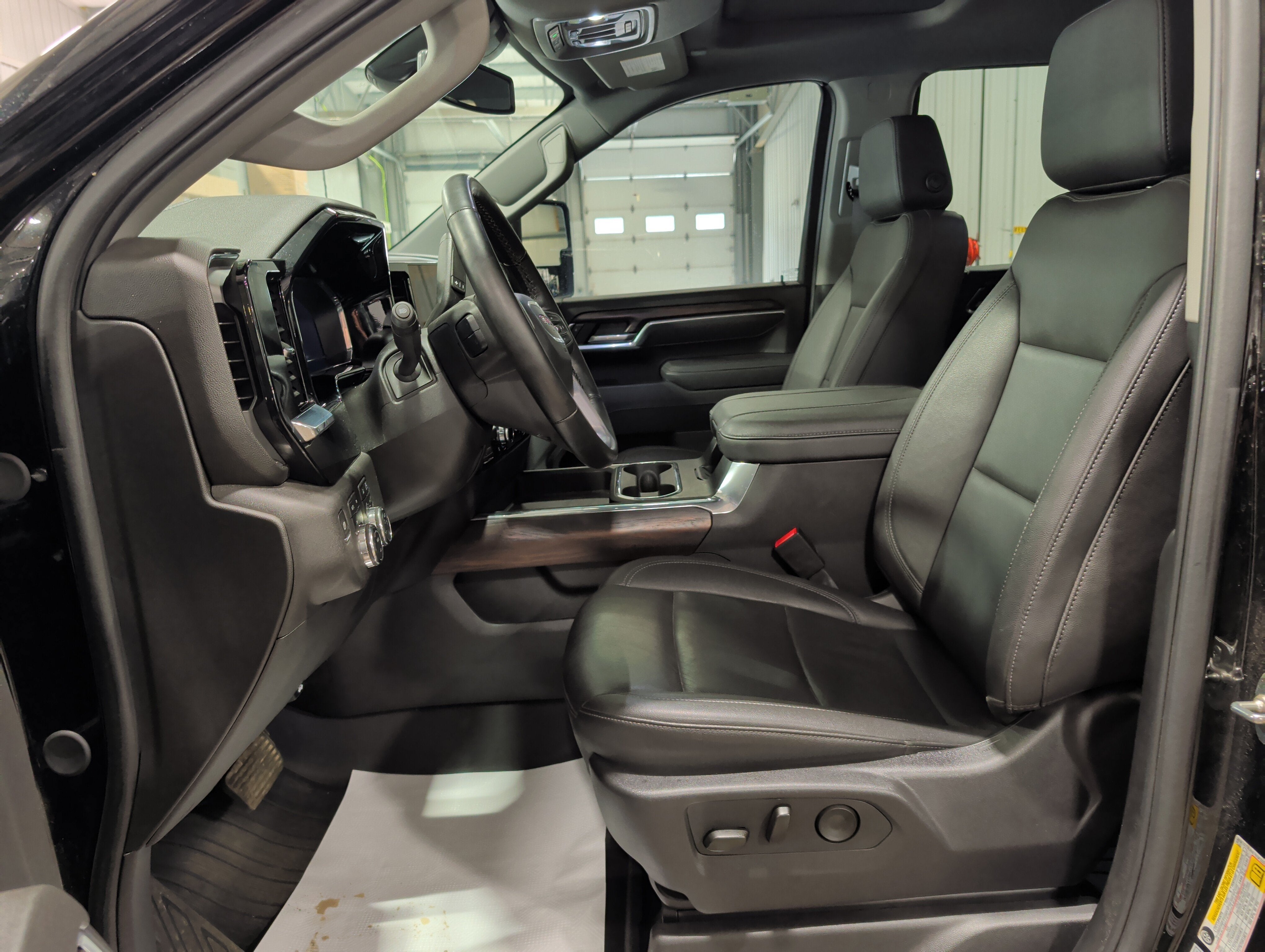 2025 GMC Sierra 2500 HD SLT