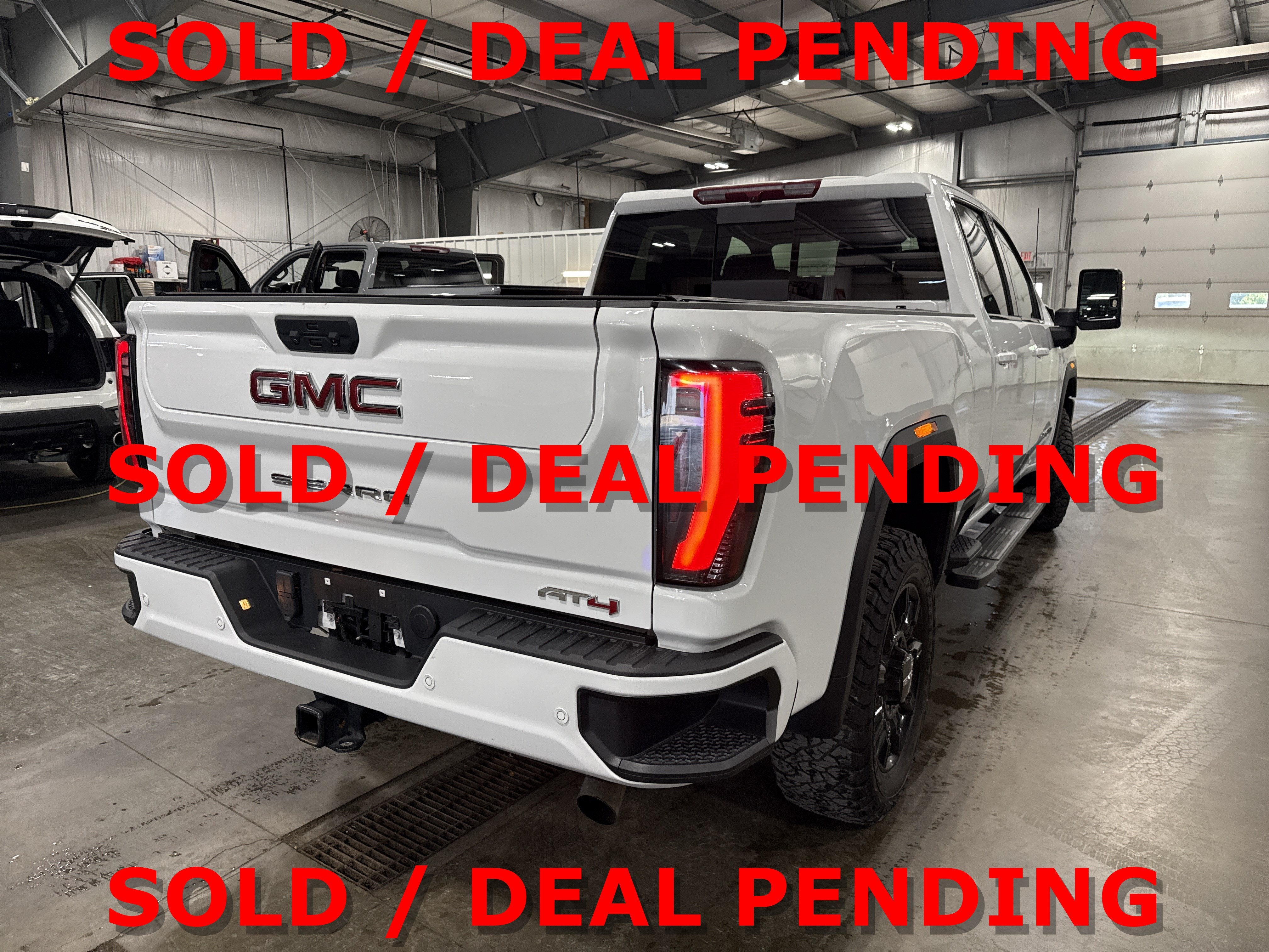 2025 GMC Sierra 2500 HD AT4