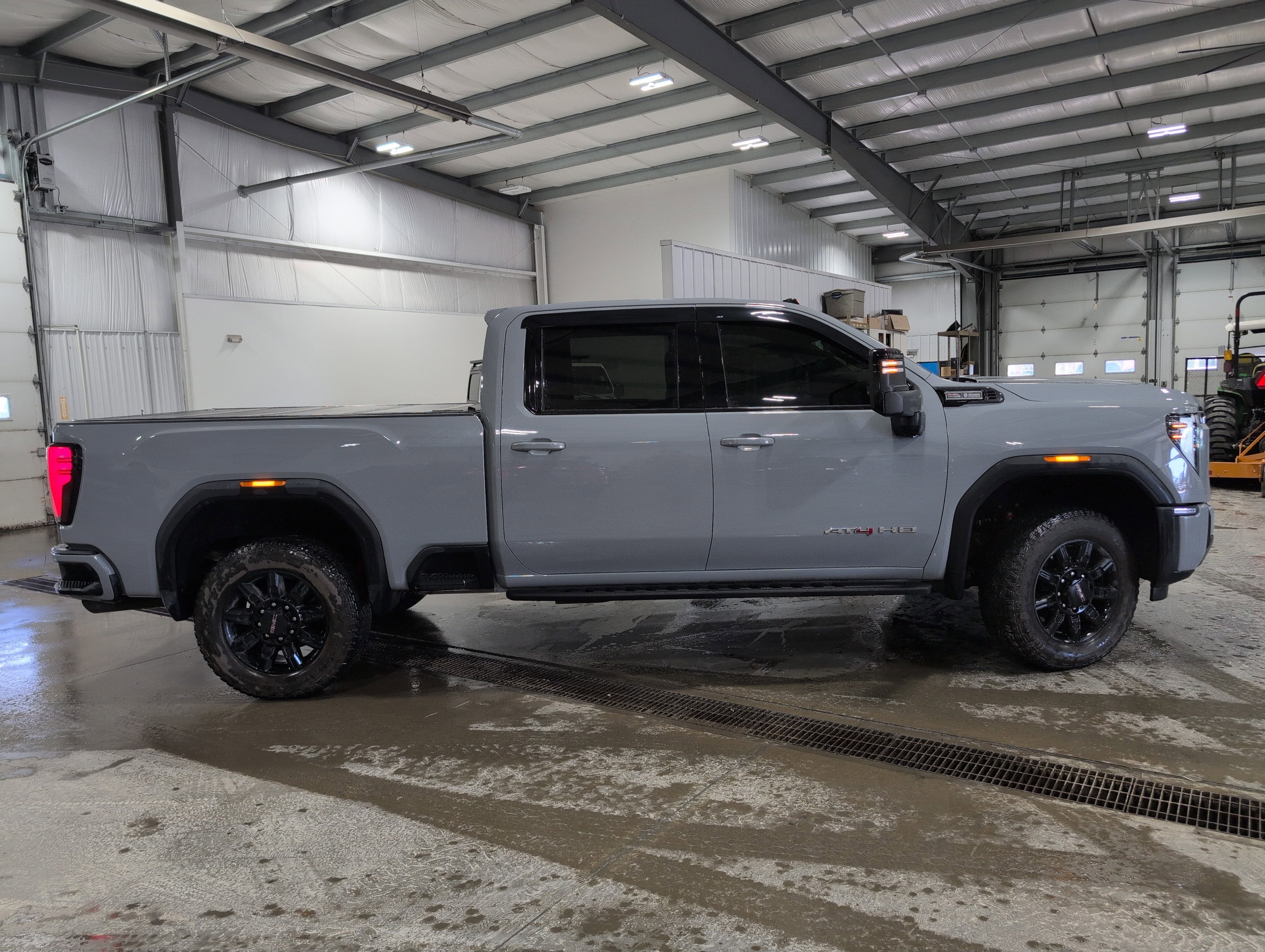 2025 GMC Sierra 2500 HD AT4