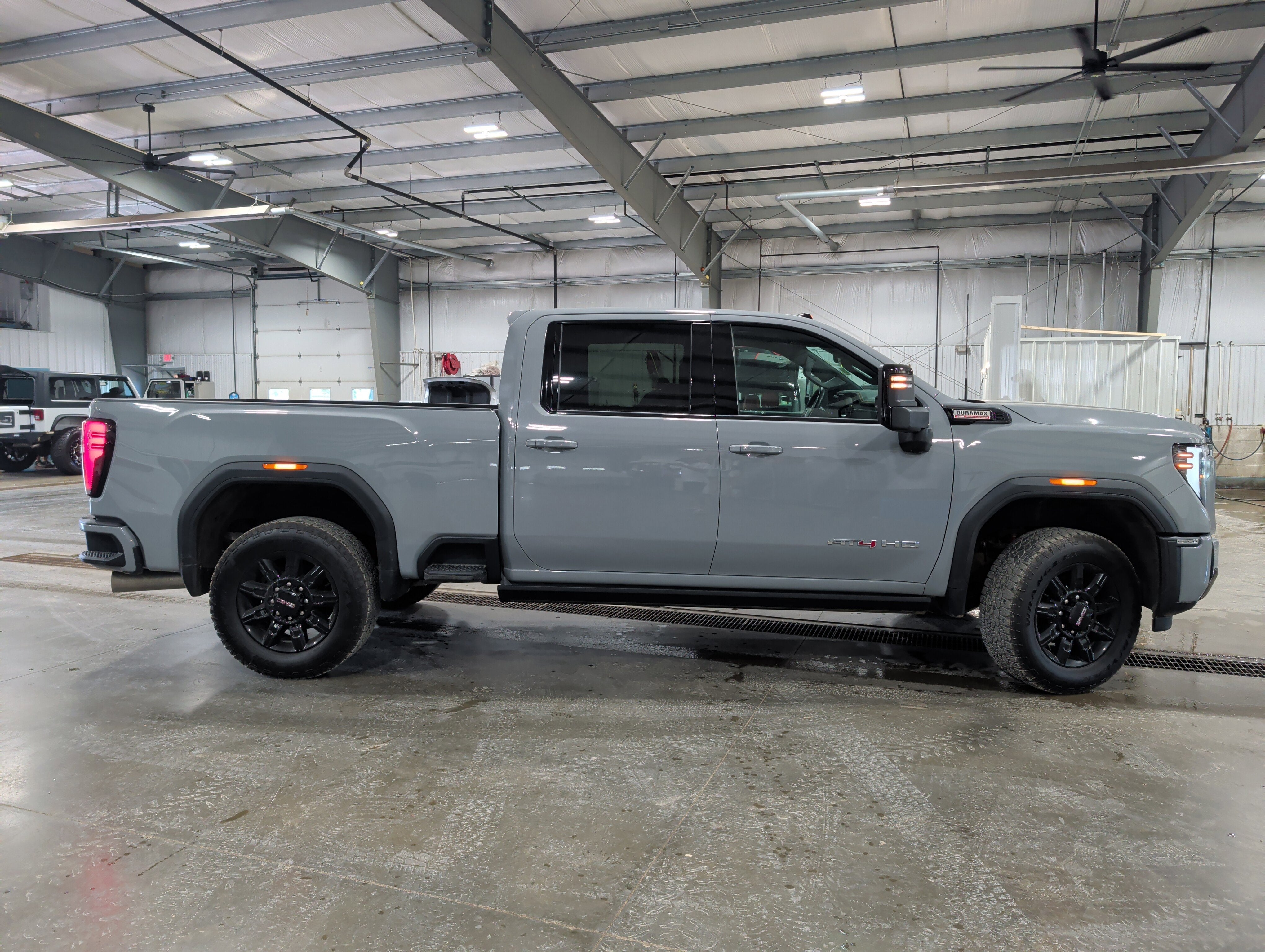2025 GMC Sierra 2500 HD AT4