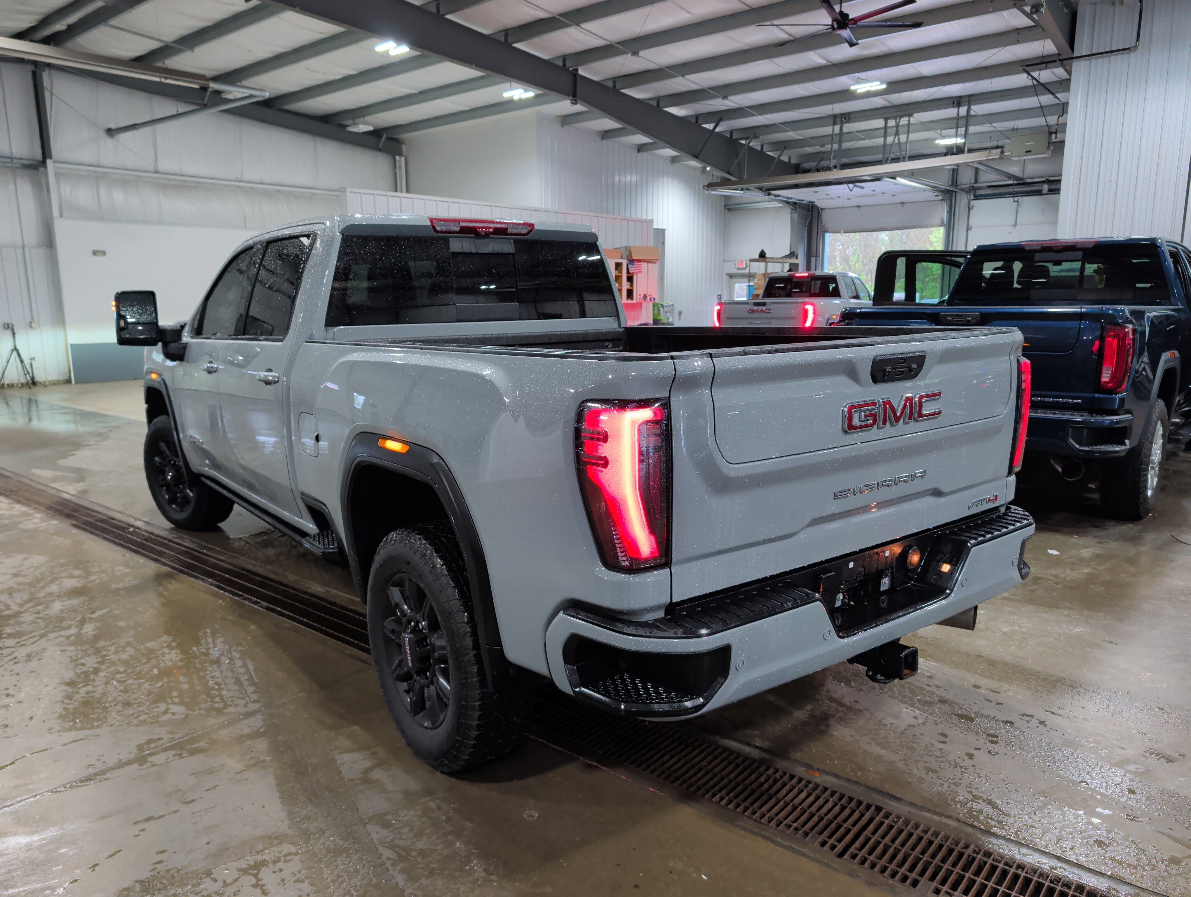 2025 GMC Sierra 2500 HD AT4