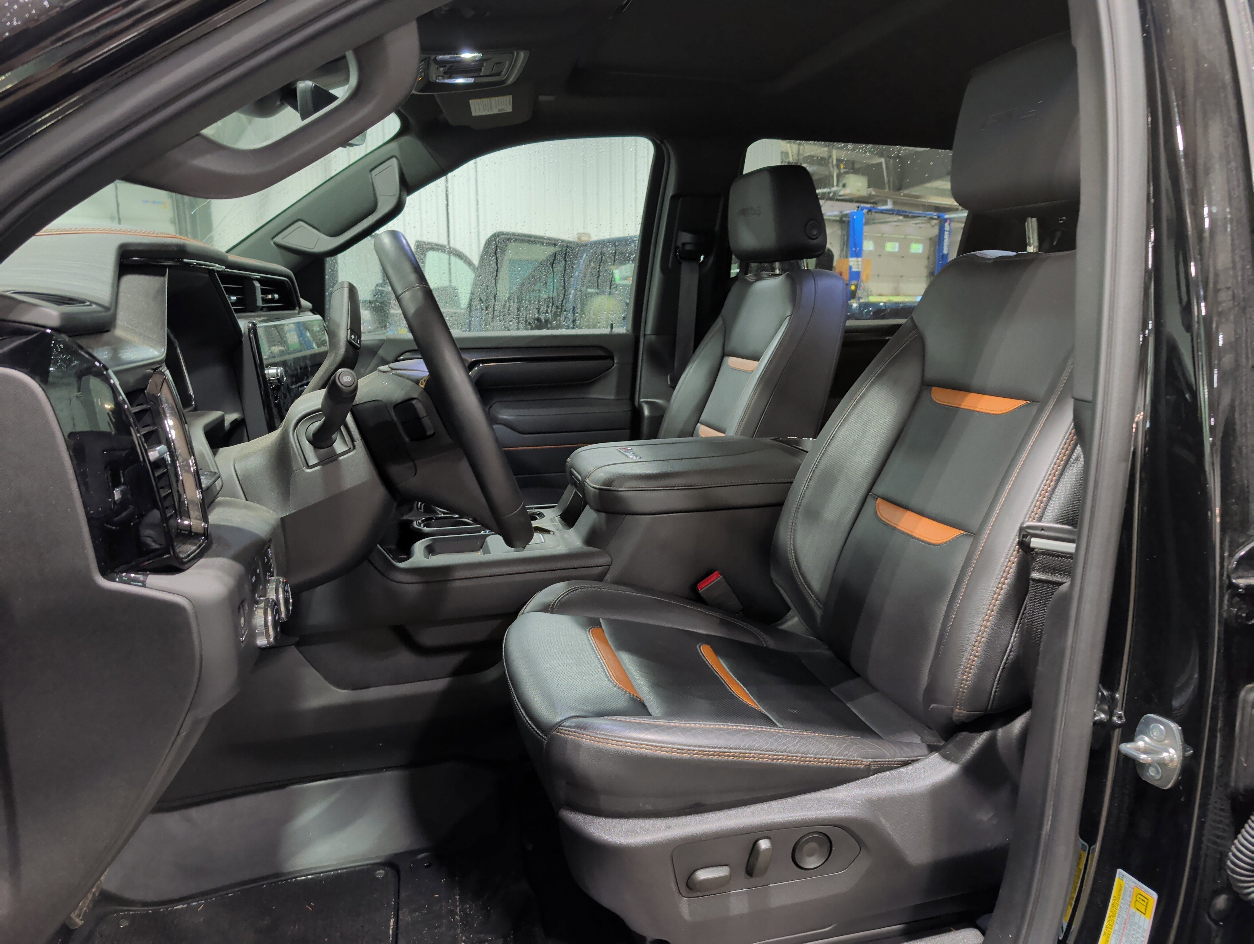 2025 GMC Sierra 2500 HD AT4