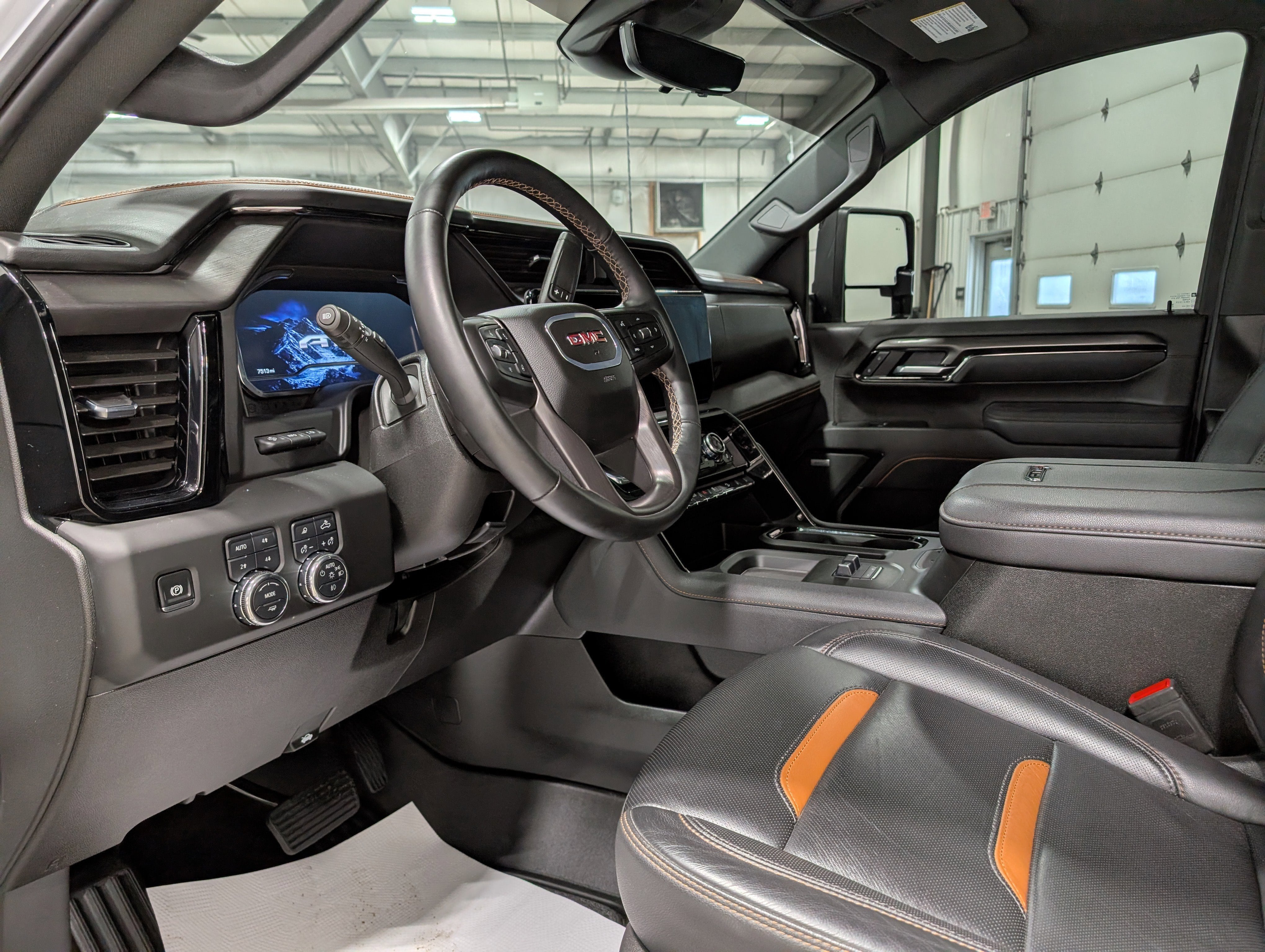 2025 GMC Sierra 2500 HD AT4