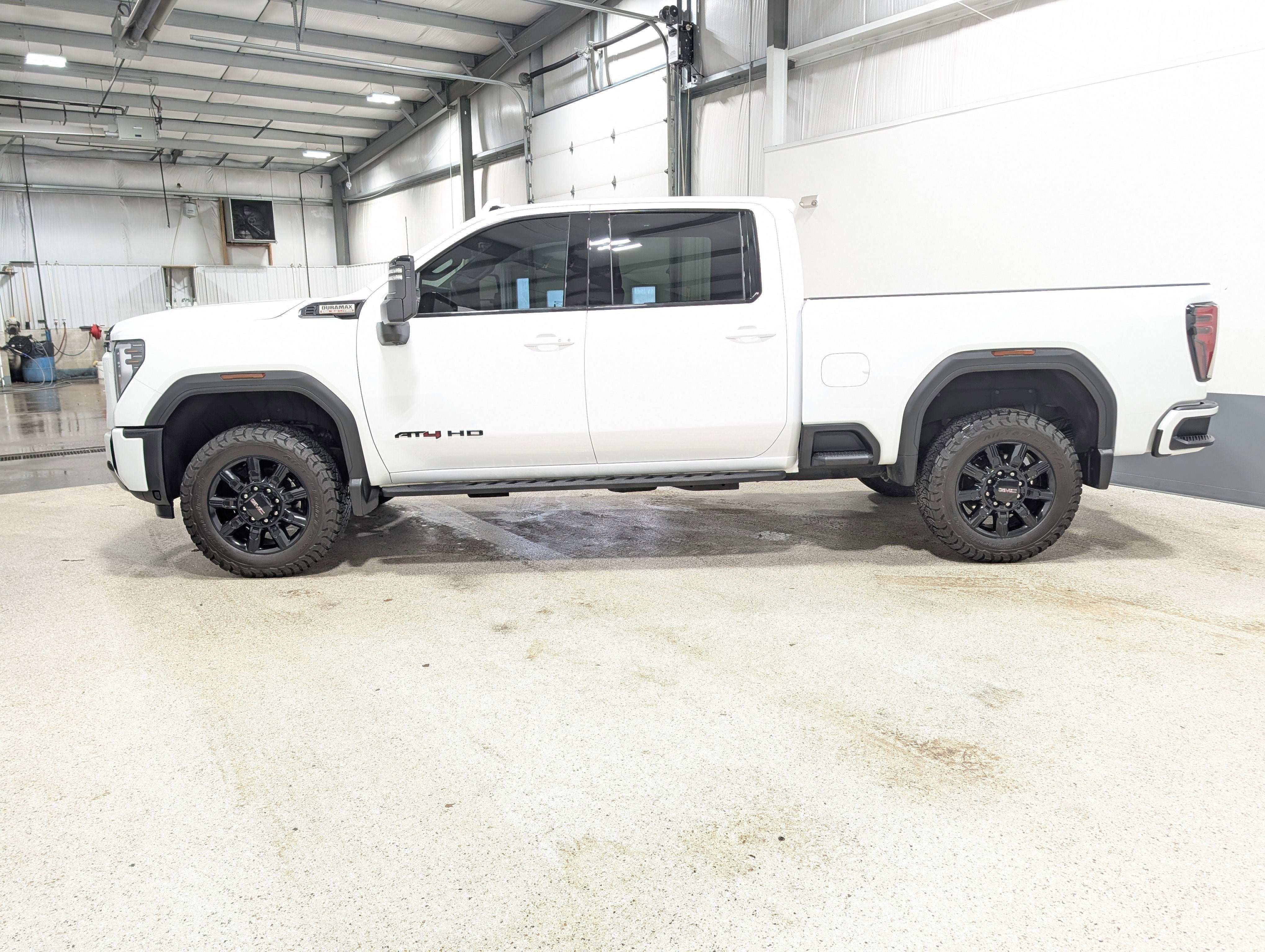 2025 GMC Sierra 2500 HD AT4