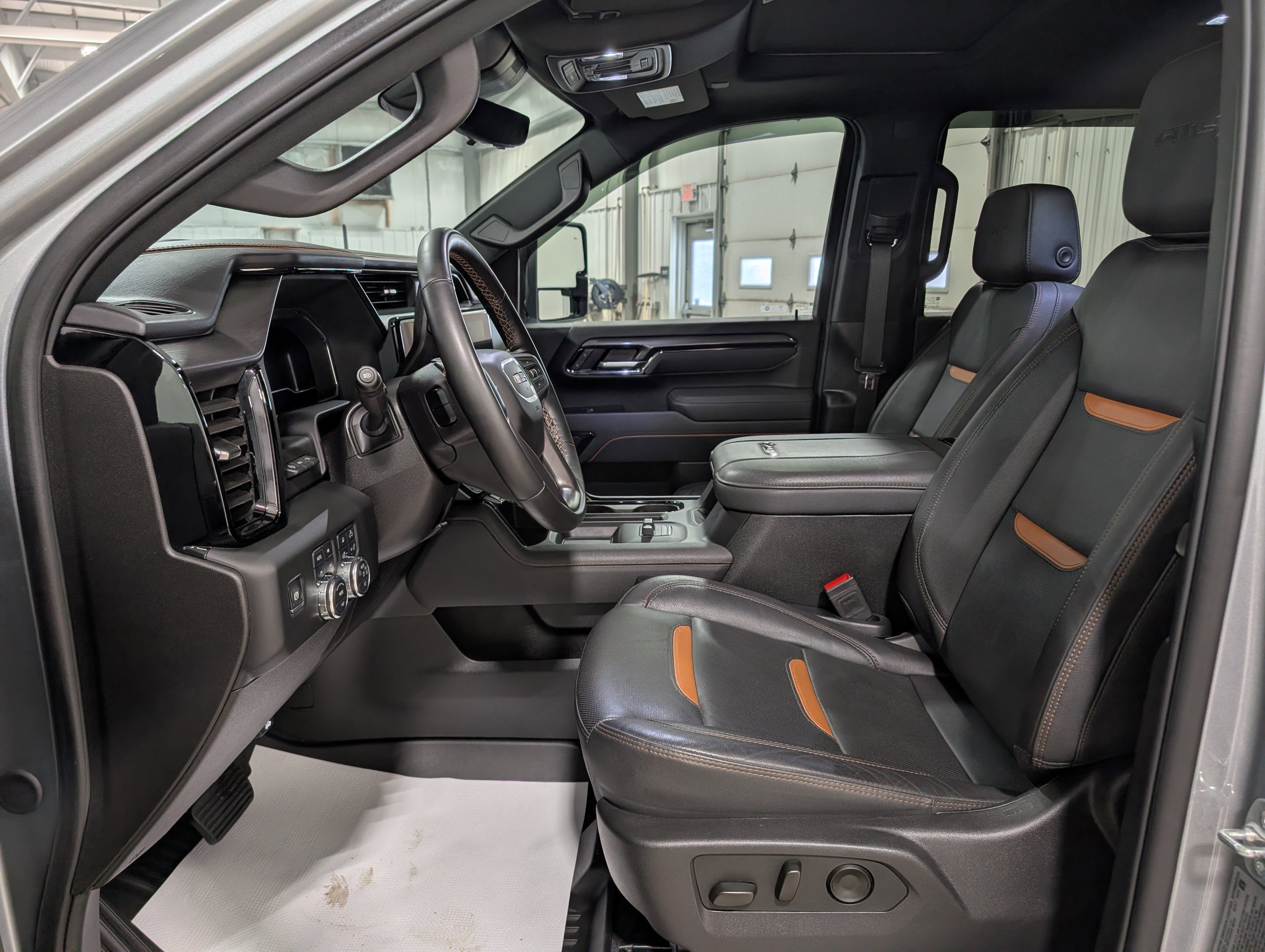 2025 GMC Sierra 2500 HD AT4