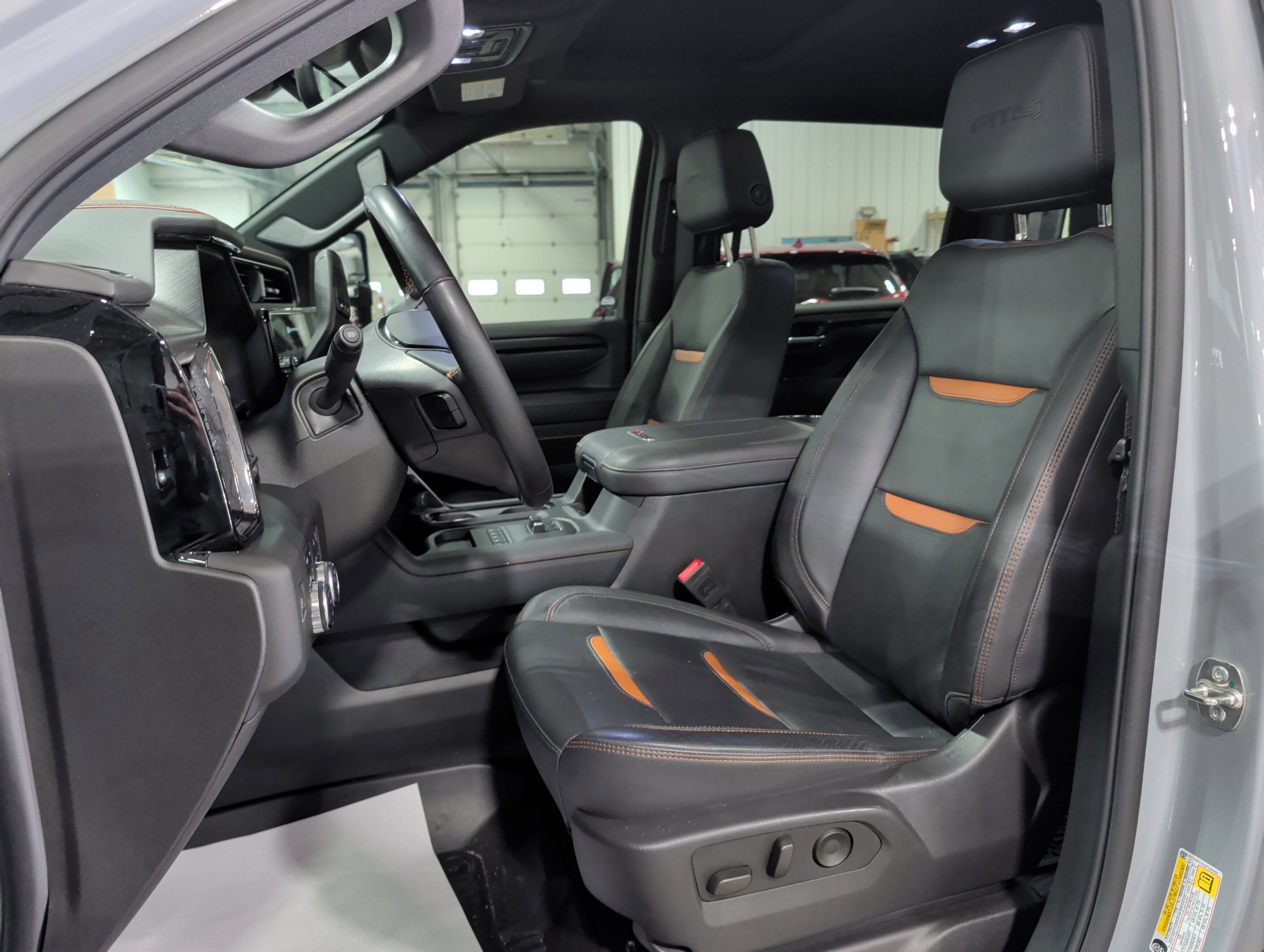 2025 GMC Sierra 2500 HD AT4