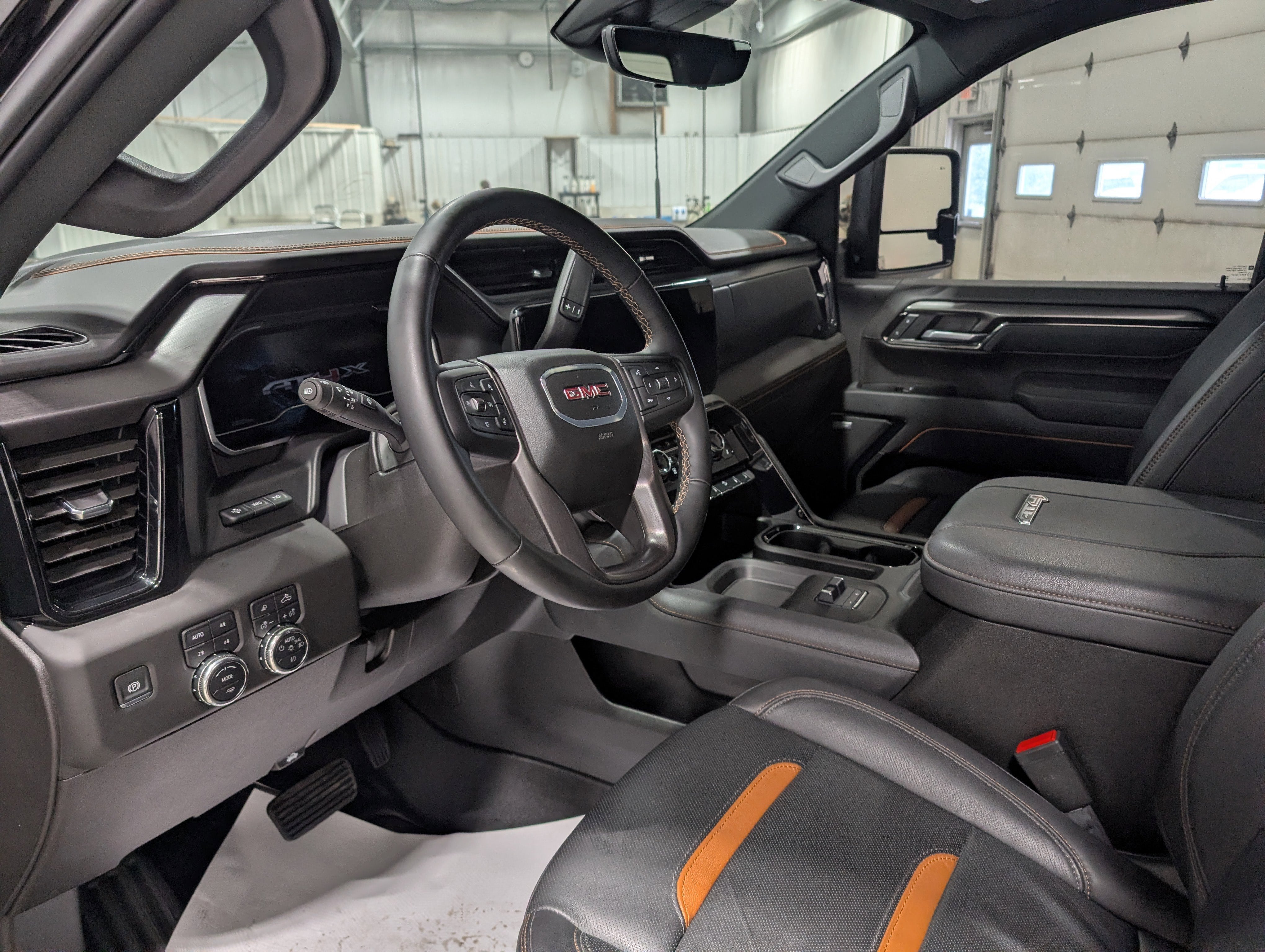 2025 GMC Sierra 2500 HD AT4