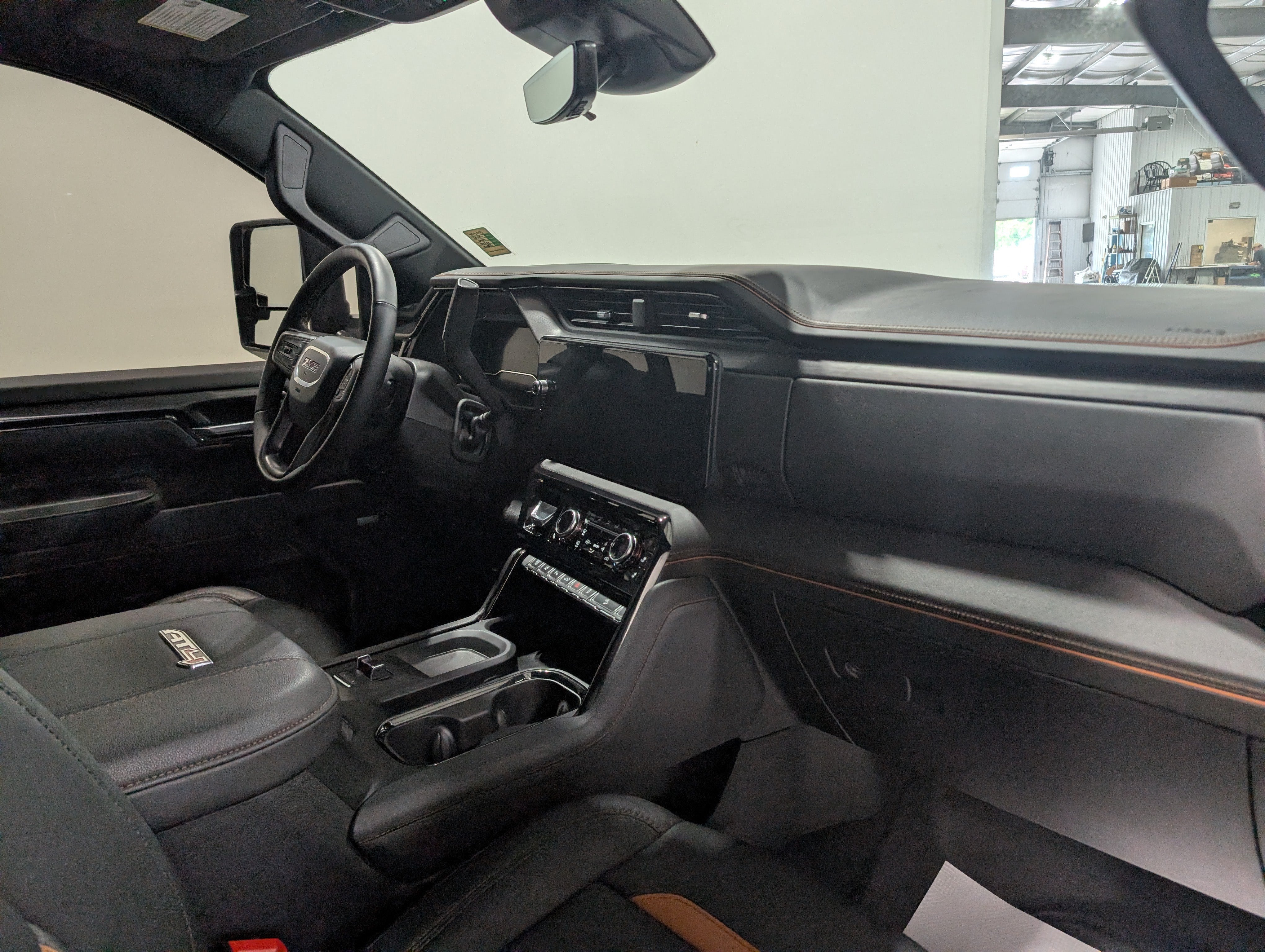 2025 GMC Sierra 2500 HD AT4