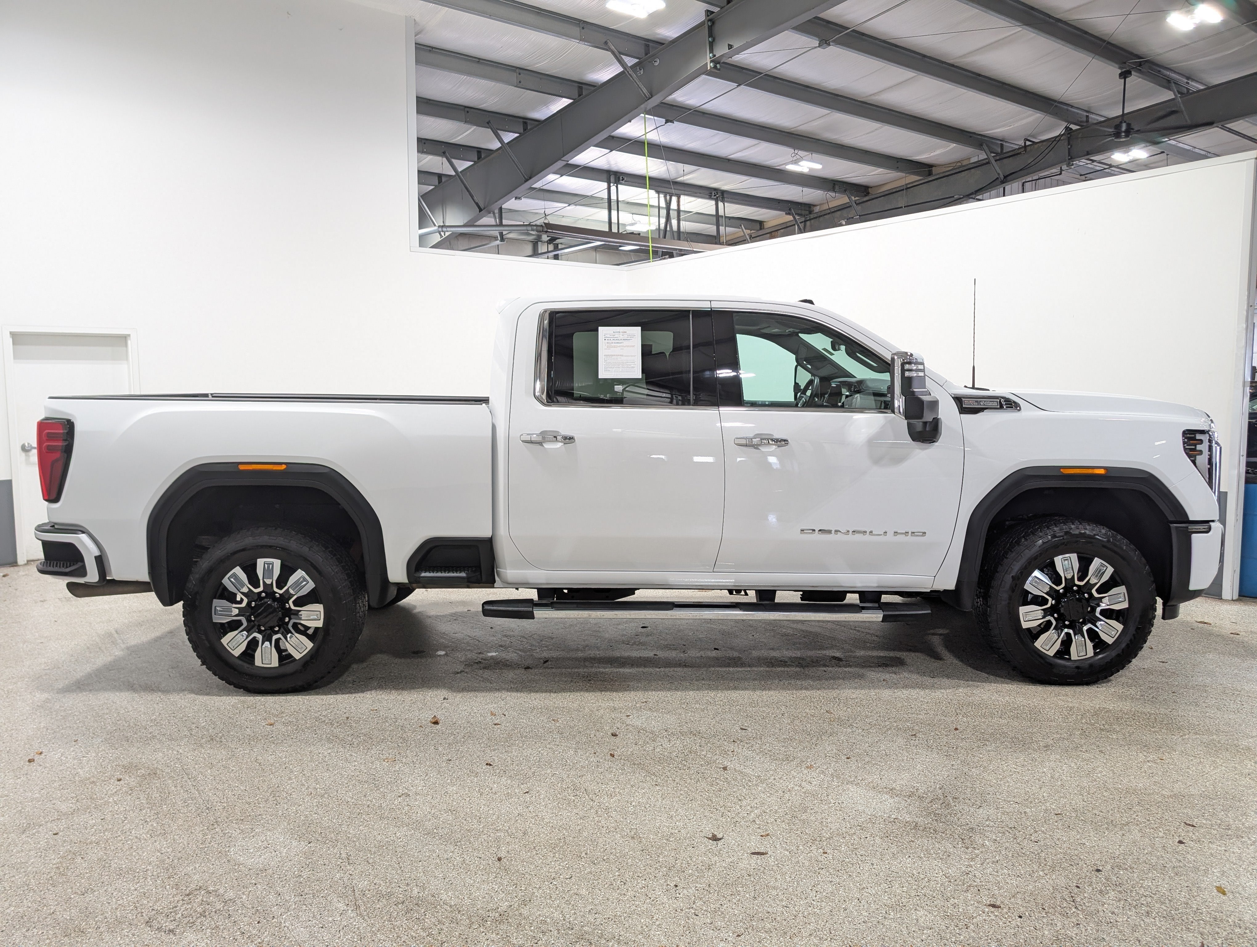 2025 GMC Sierra 2500 HD Denali