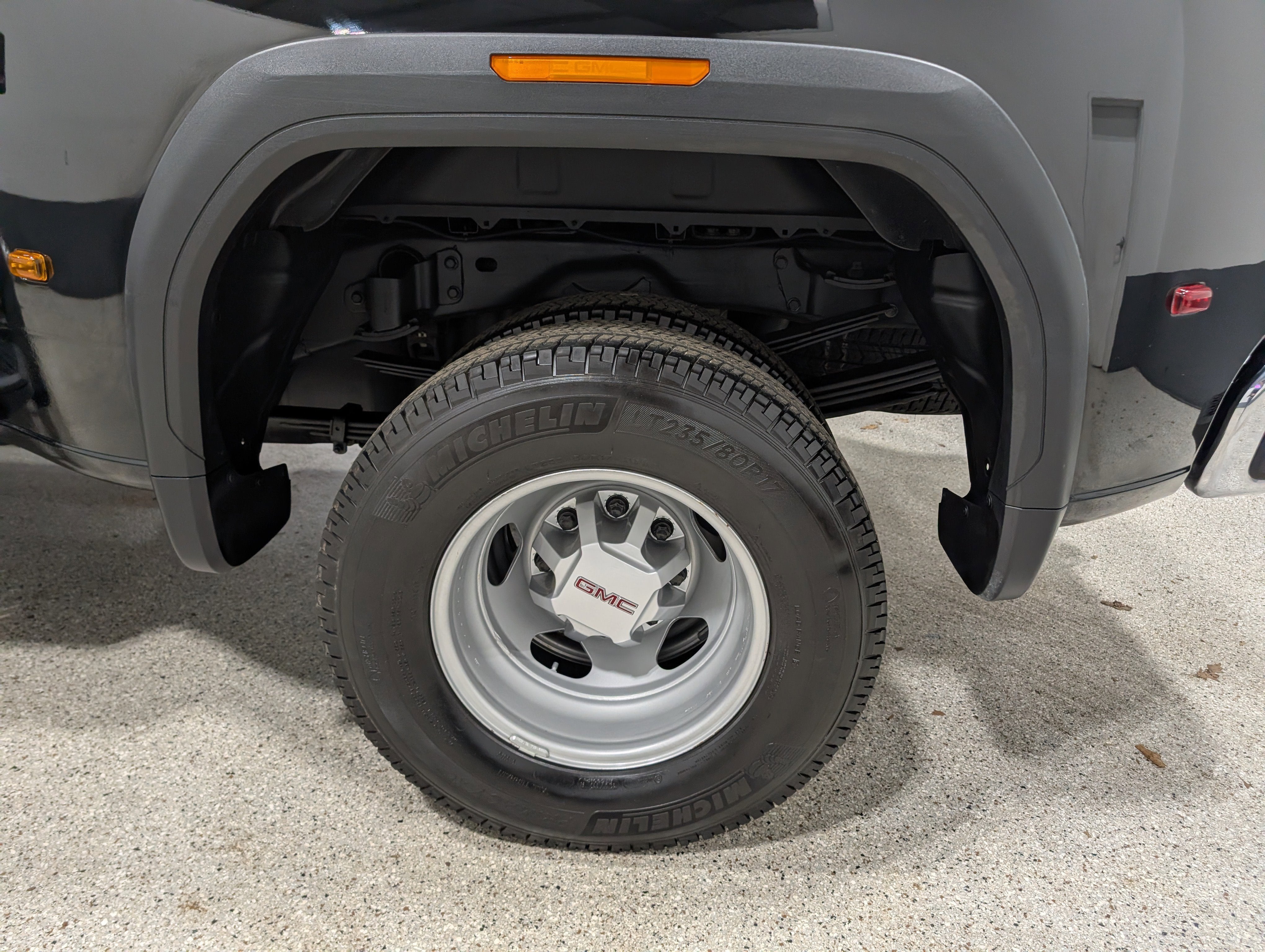 2025 GMC Sierra 3500 HD Pro DRW