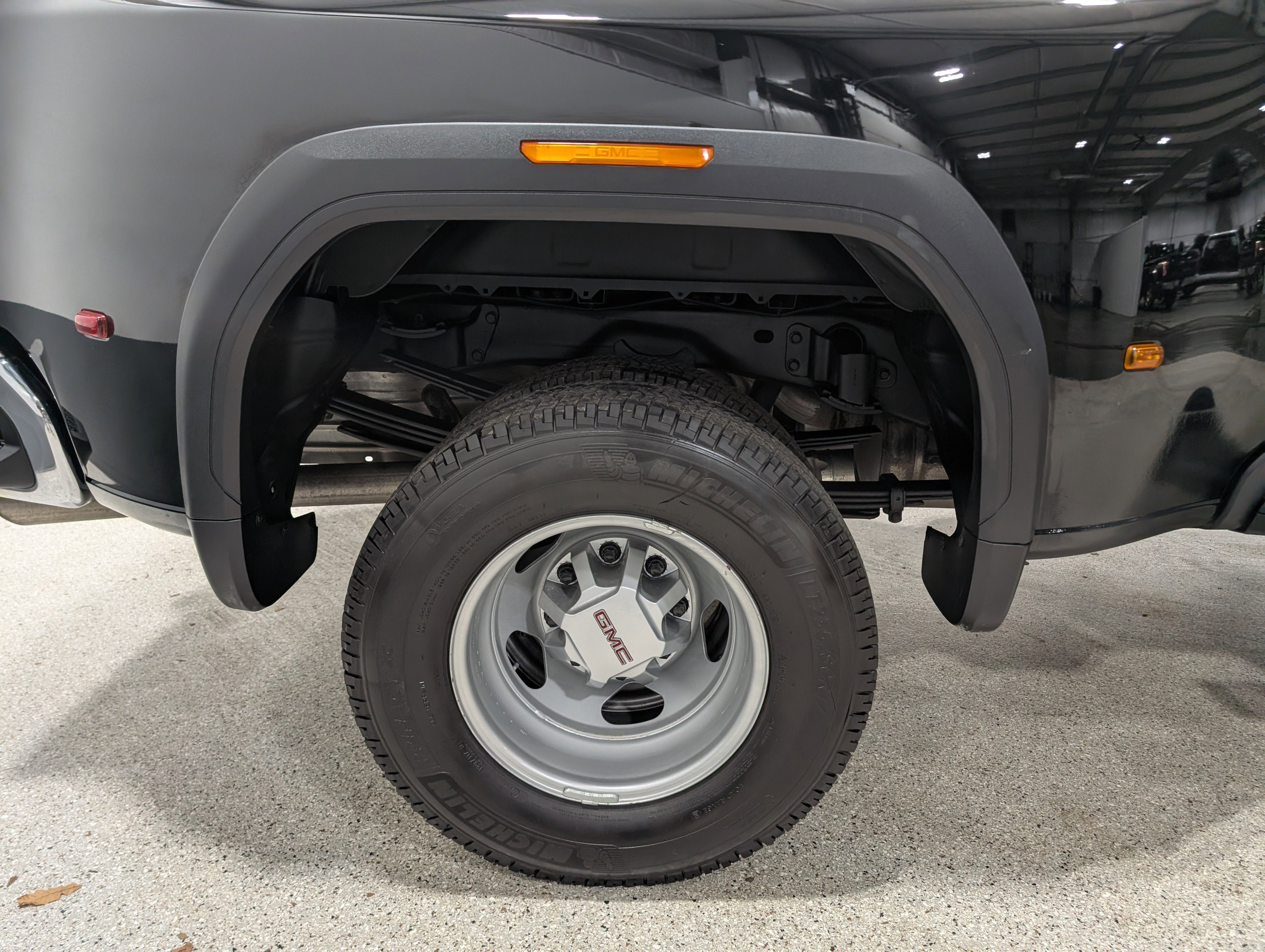 2025 GMC Sierra 3500 HD Pro DRW