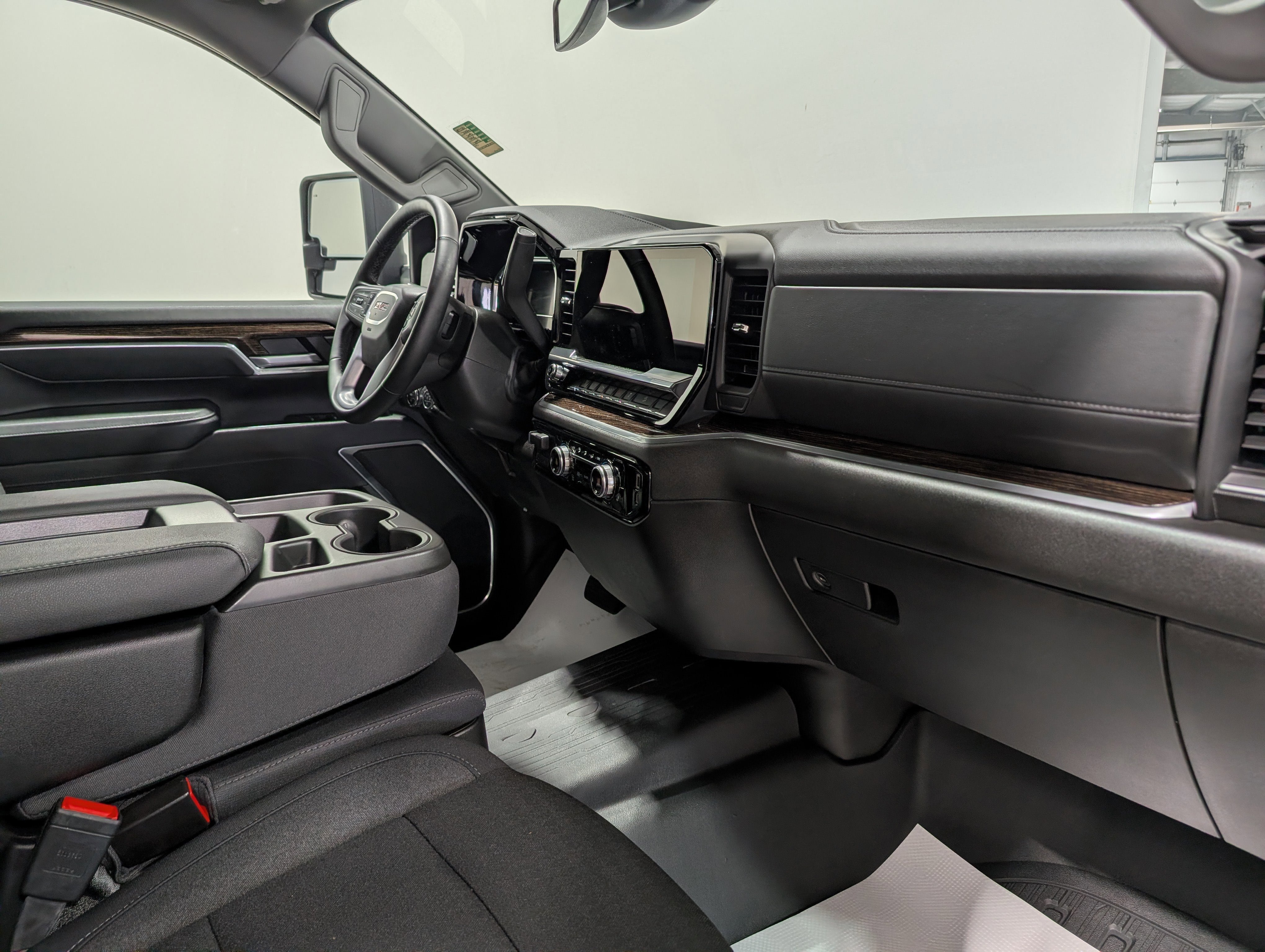 2025 GMC Sierra 3500 HD SLE