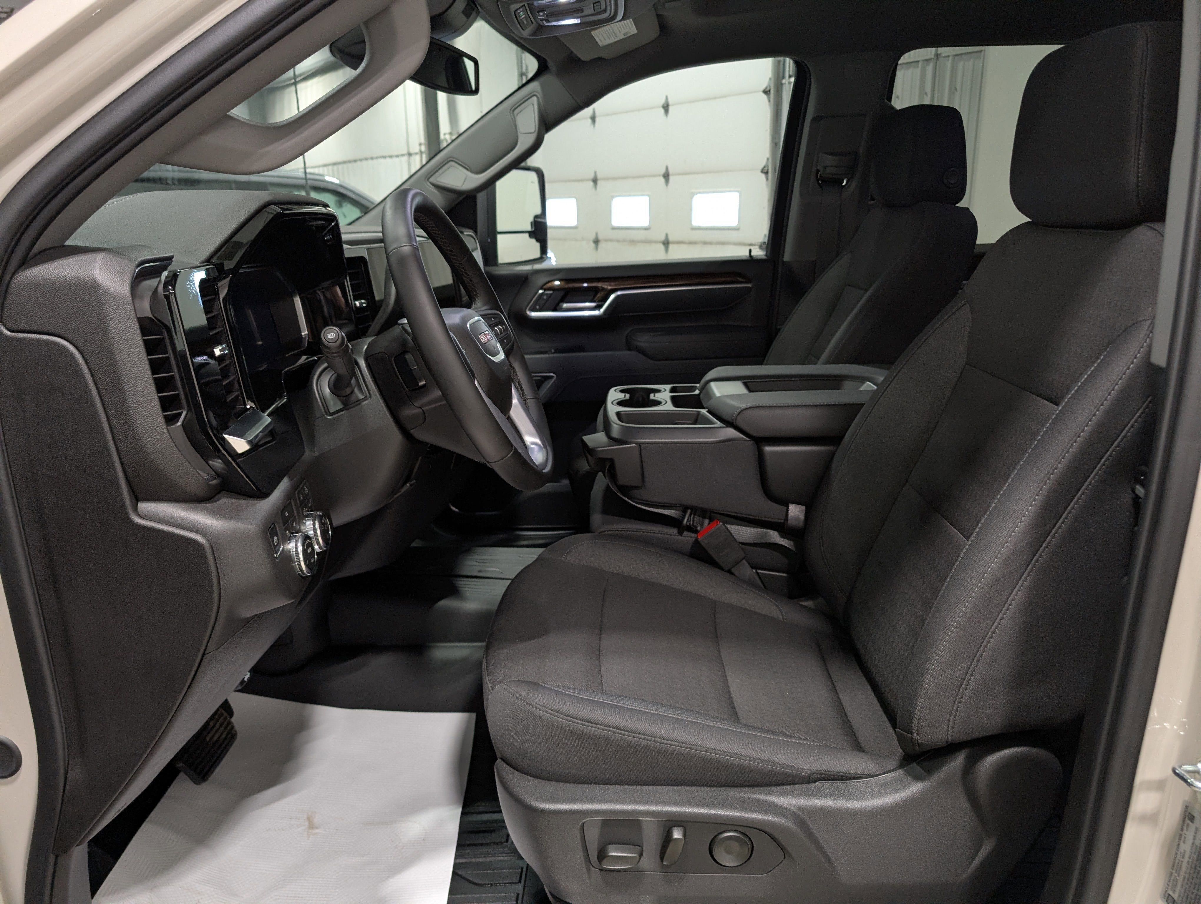 2026 GMC Sierra 3500 HD SLE