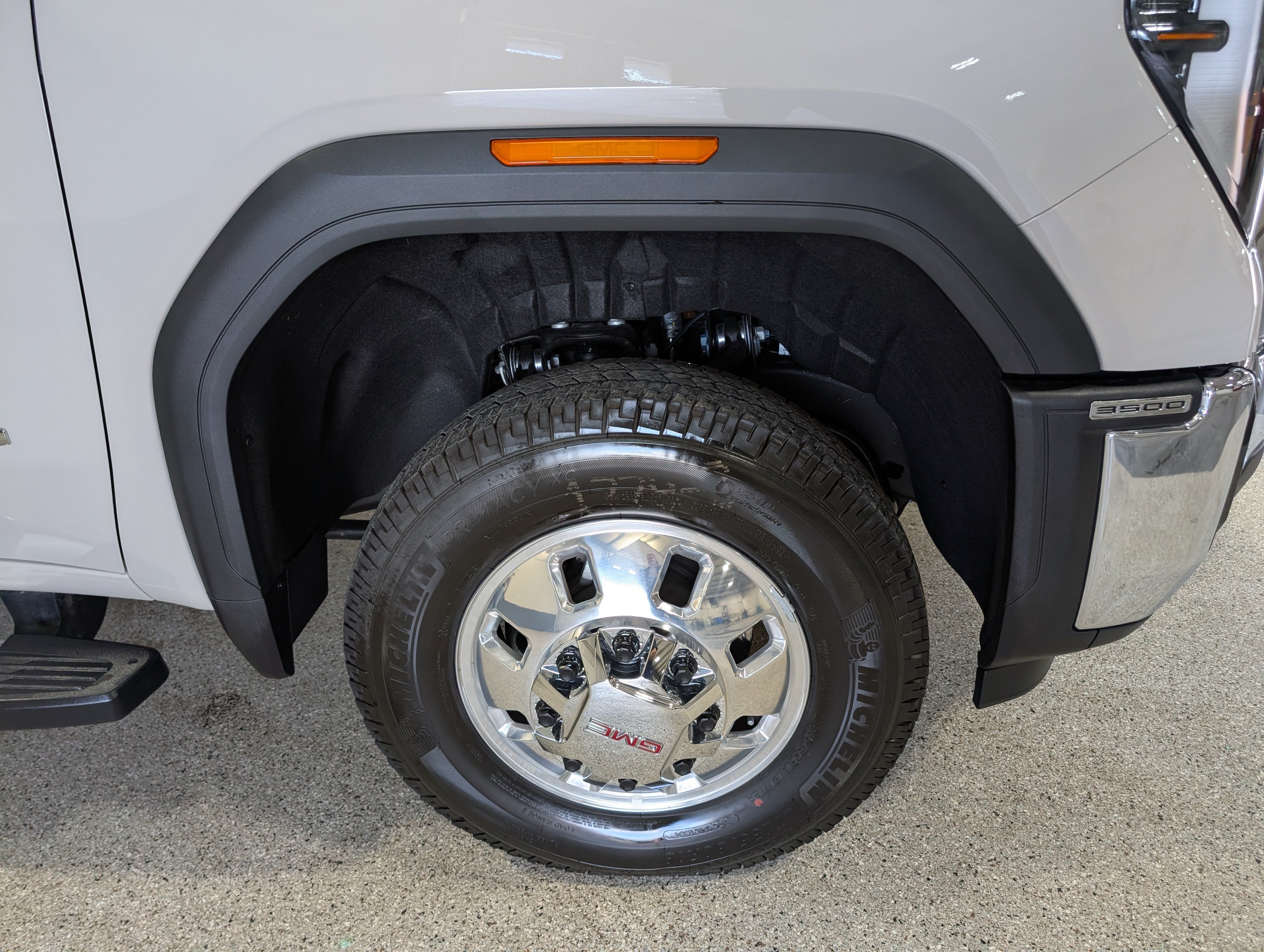 2026 GMC Sierra 3500 HD SLE DRW