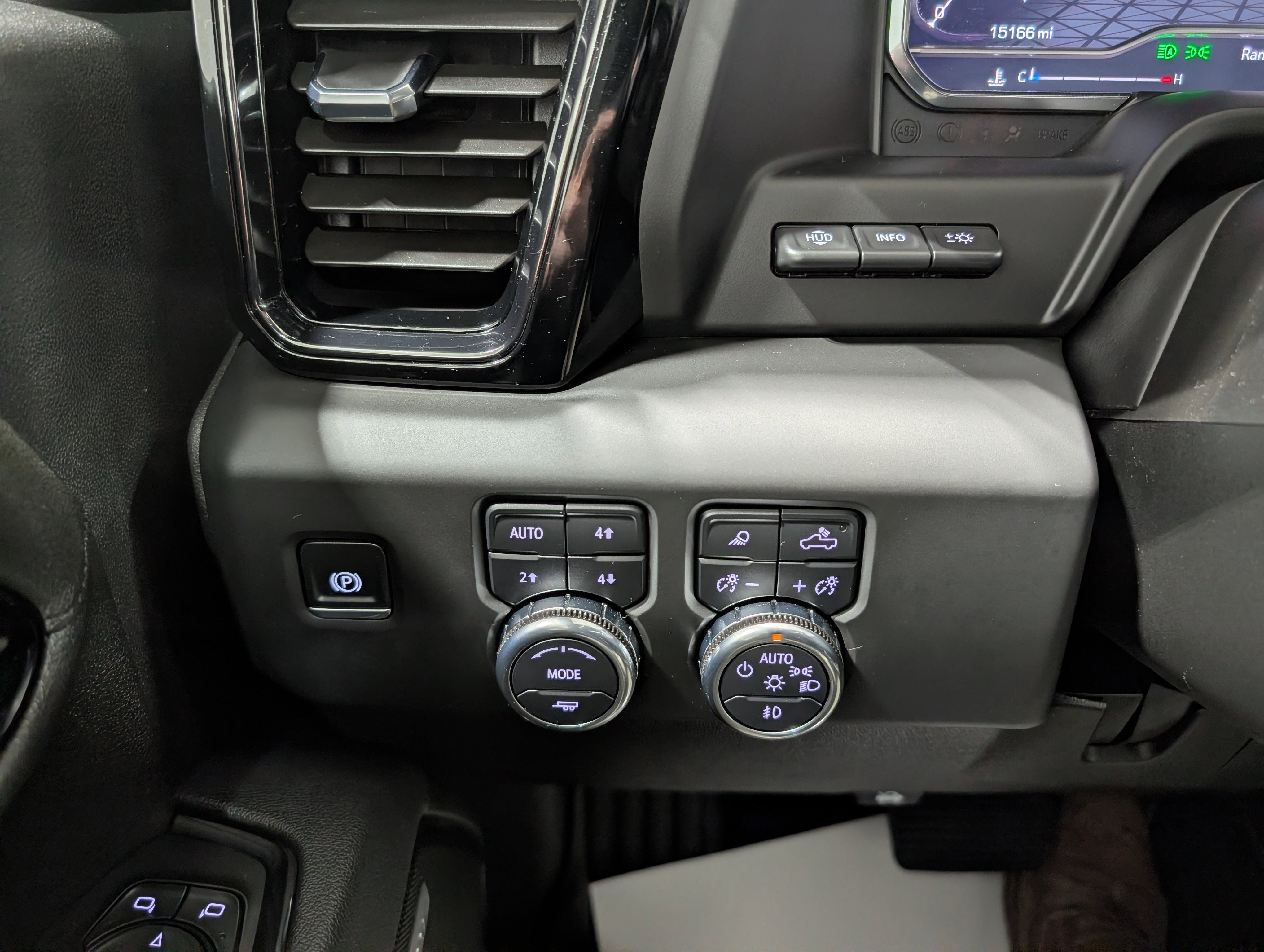 2025 GMC Sierra 3500 HD AT4