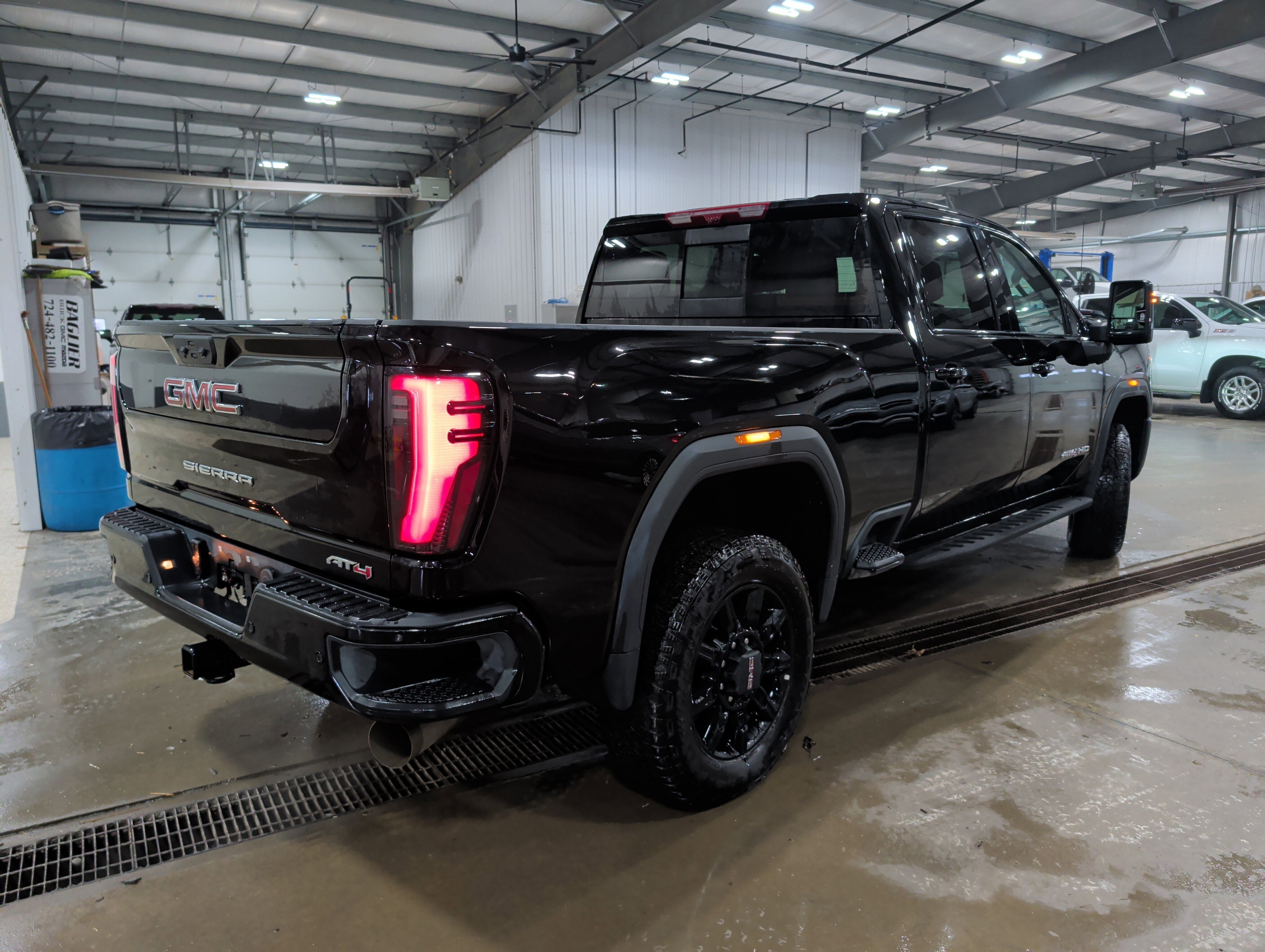 2025 GMC Sierra 3500 HD AT4