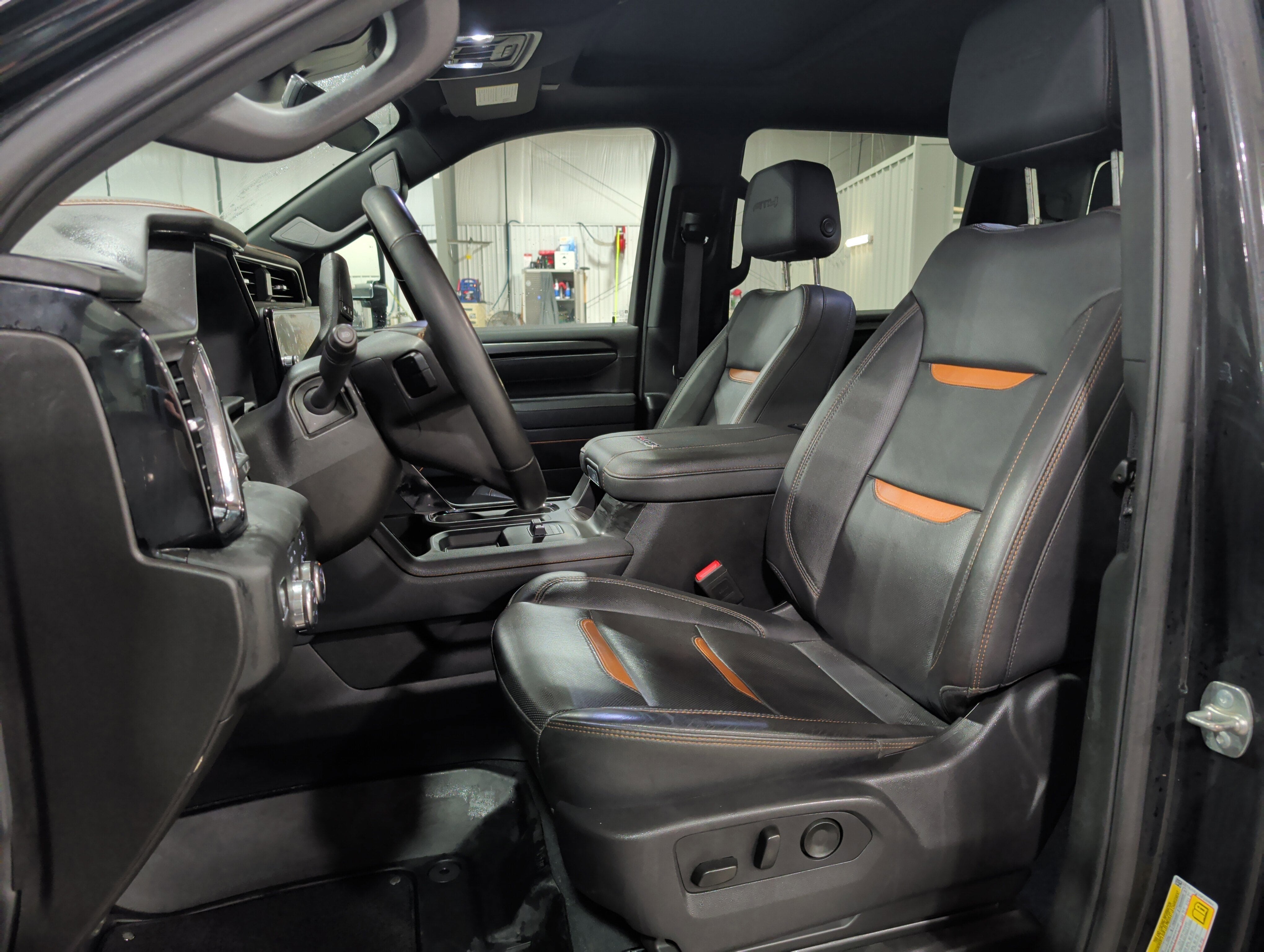 2025 GMC Sierra 3500 HD AT4