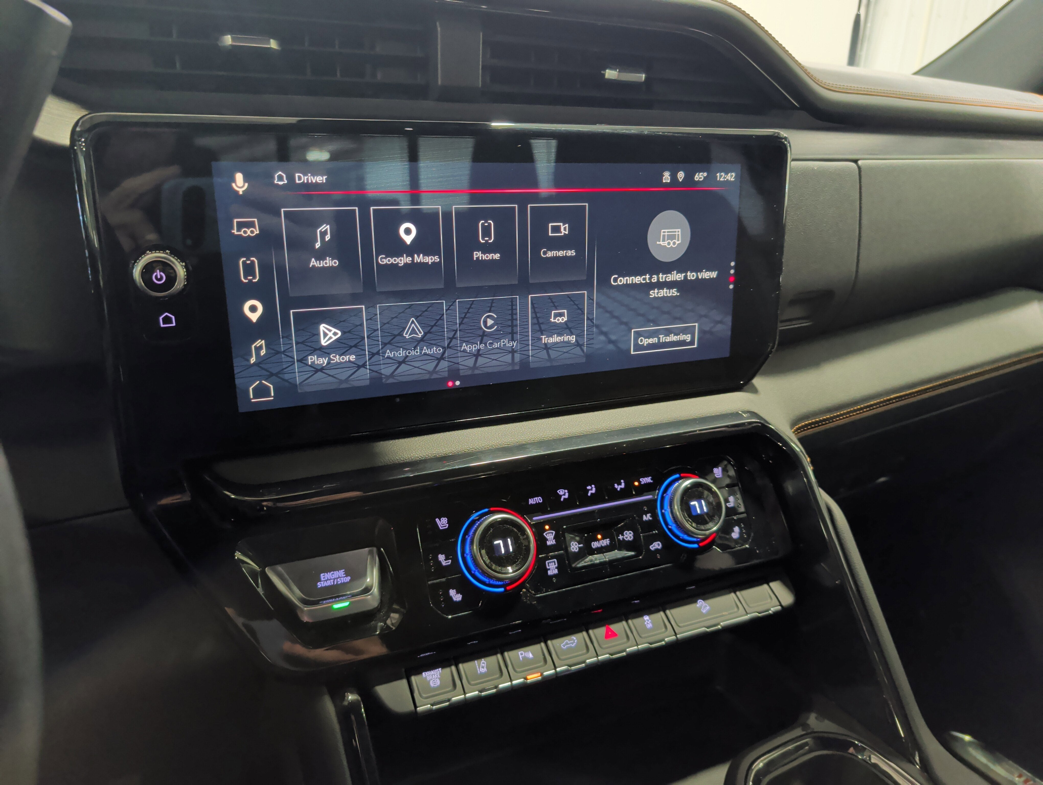 2025 GMC Sierra 3500 HD AT4