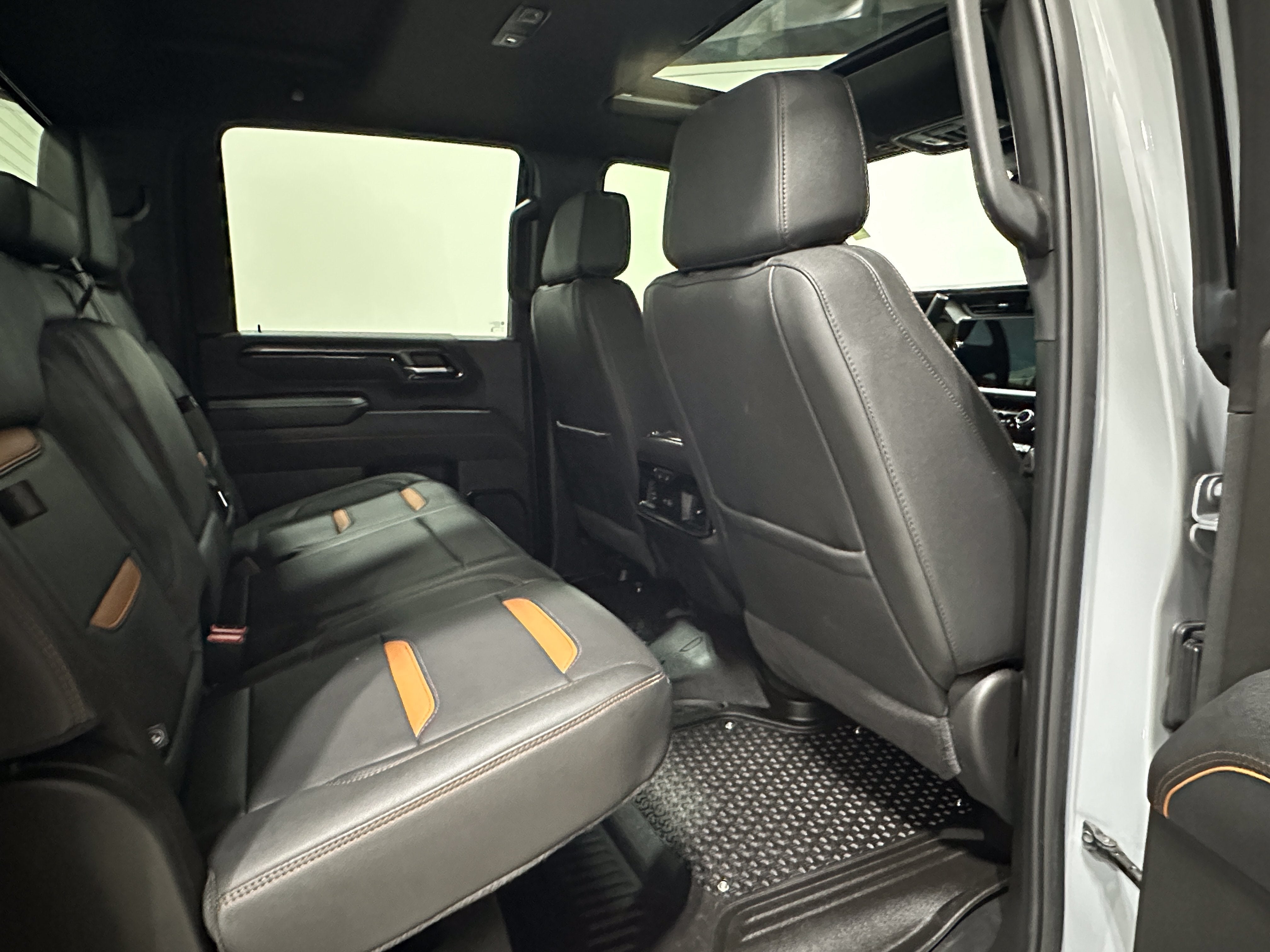 2025 GMC Sierra 3500 HD AT4