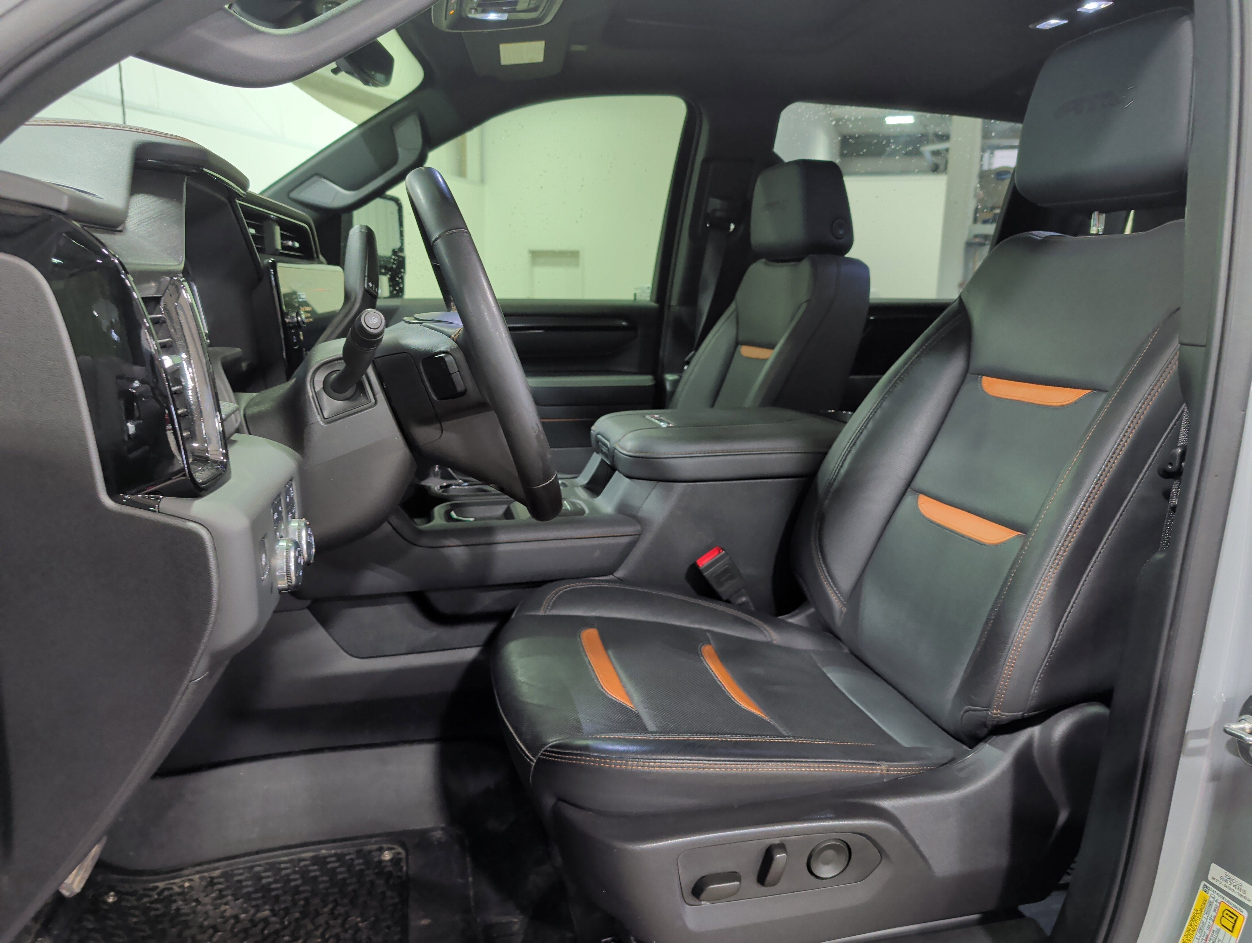 2025 GMC Sierra 3500 HD AT4