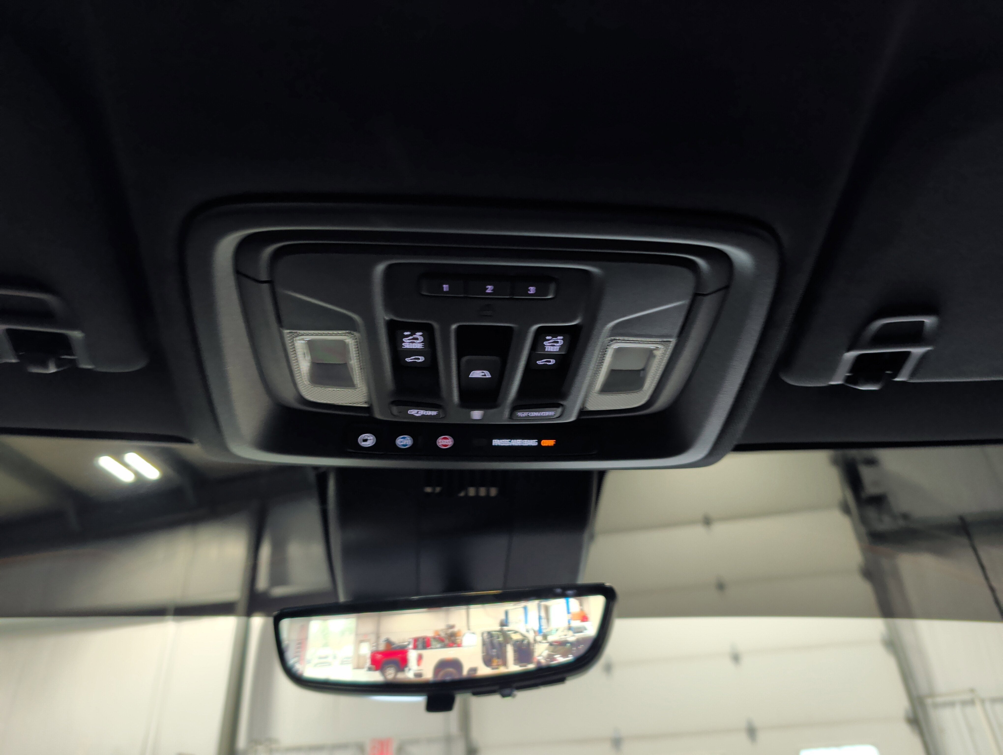 2025 GMC Sierra 3500 HD AT4
