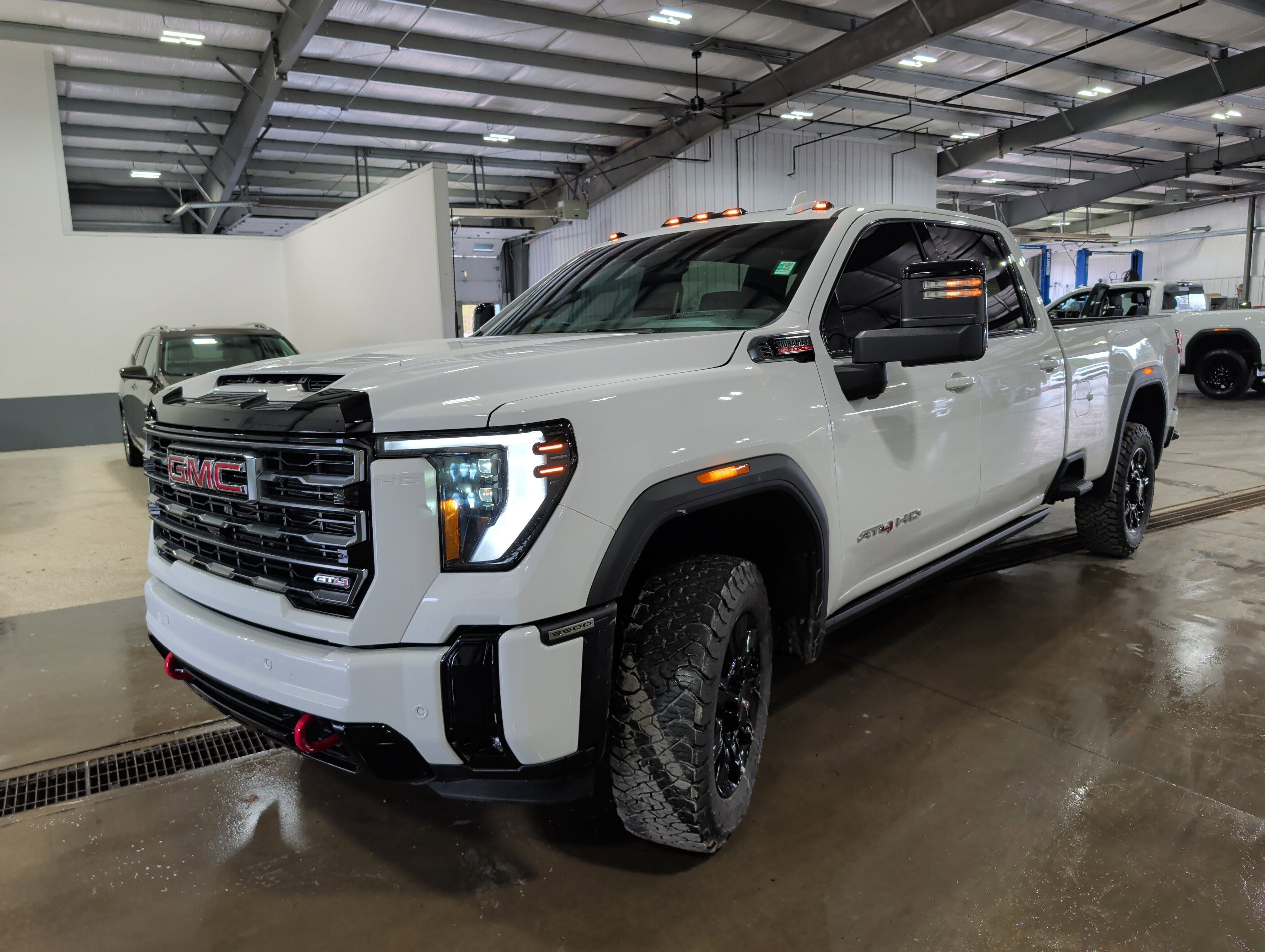 2025 GMC Sierra 3500 HD AT4