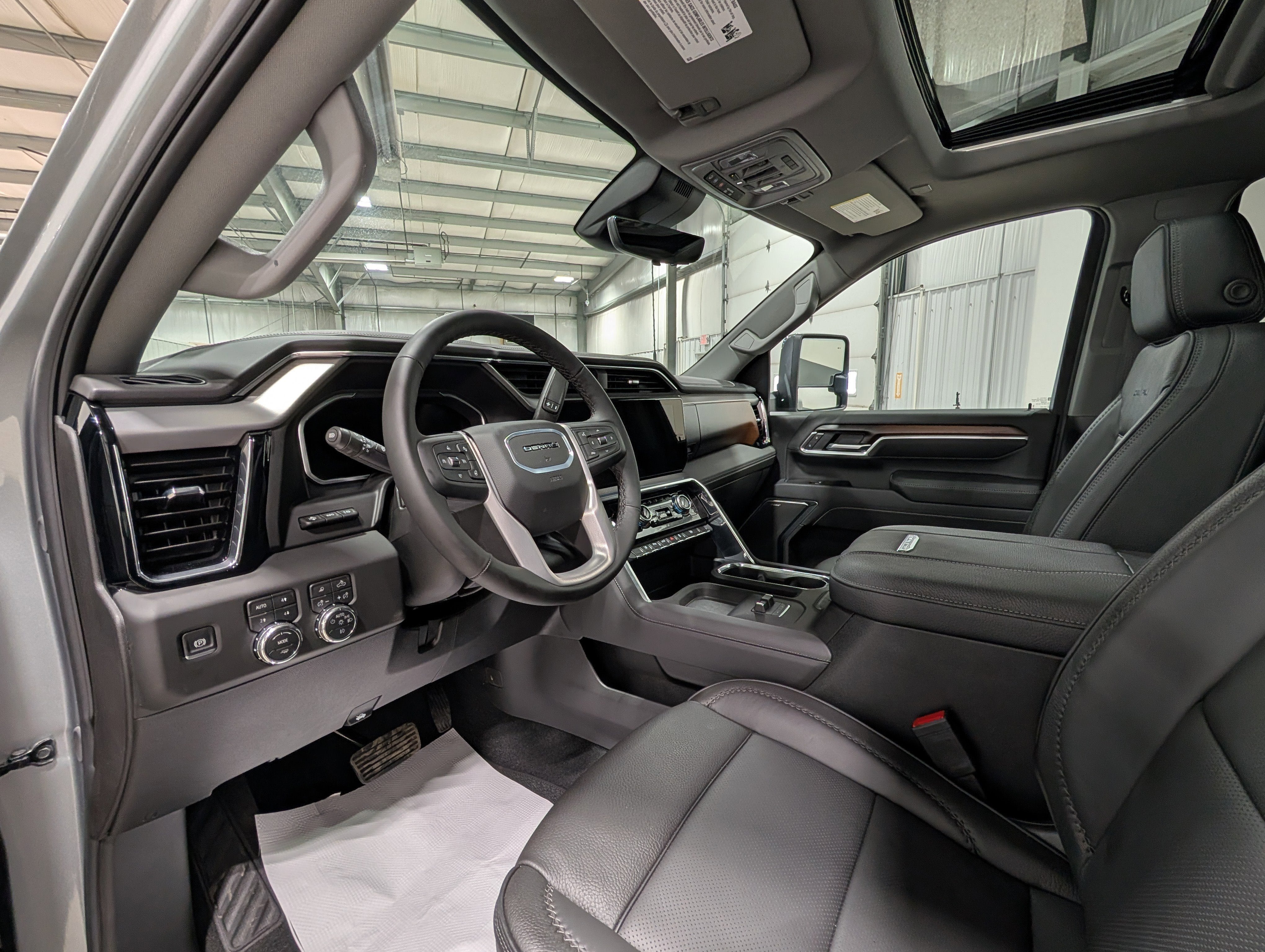 2026 GMC Sierra 3500 HD Denali DRW