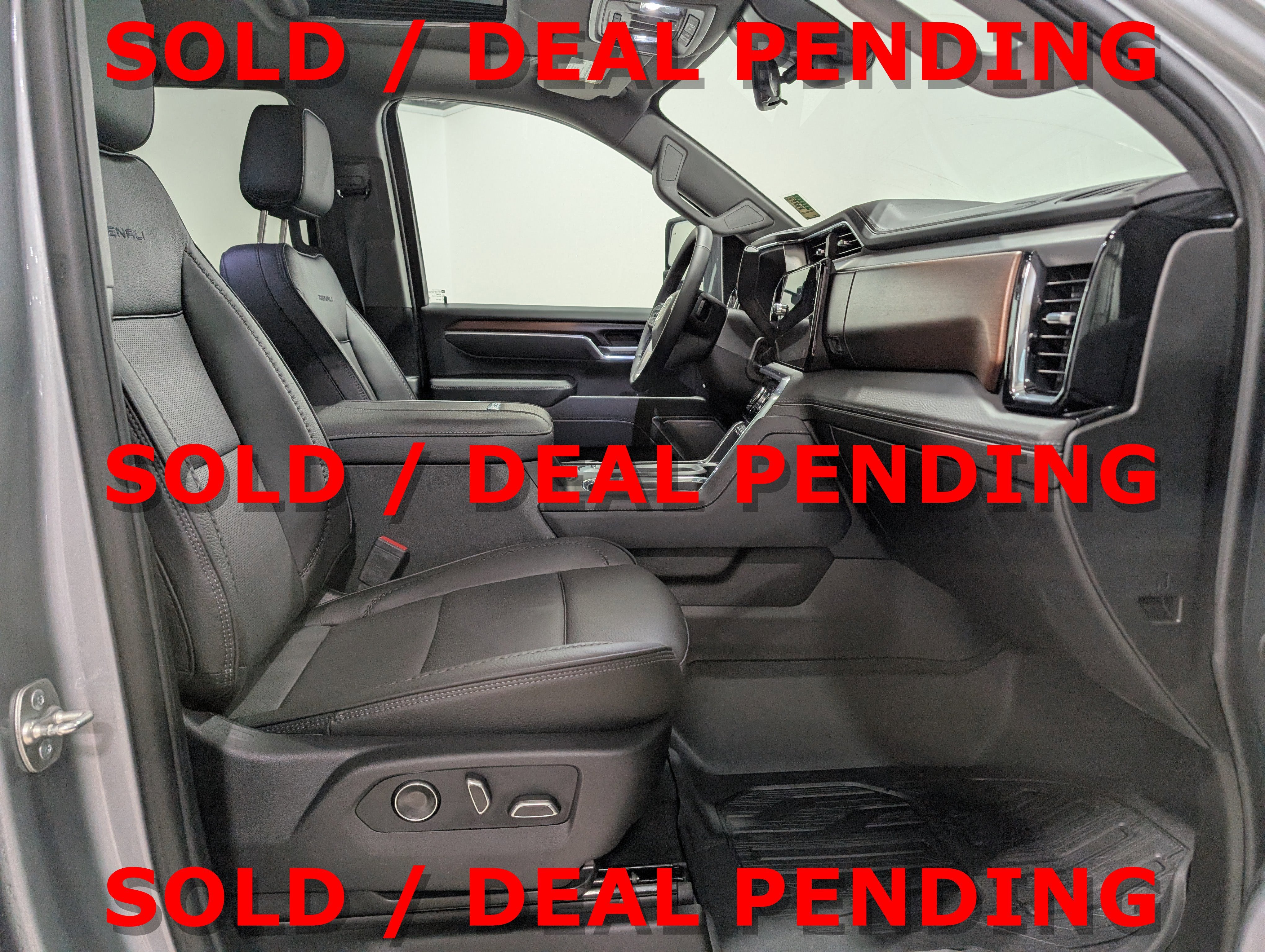 2025 GMC Sierra 3500 HD Denali