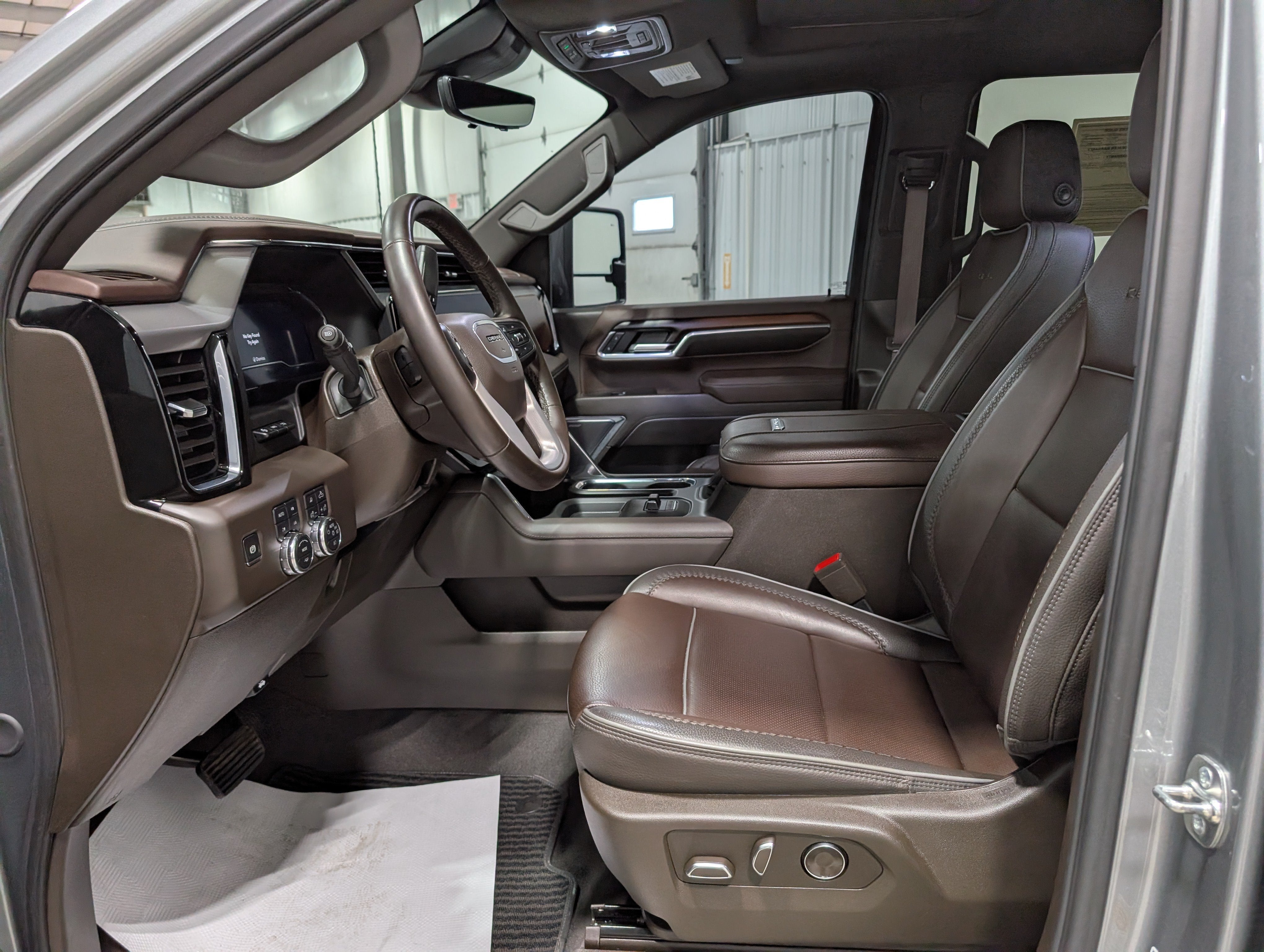 2025 GMC Sierra 3500 HD Denali