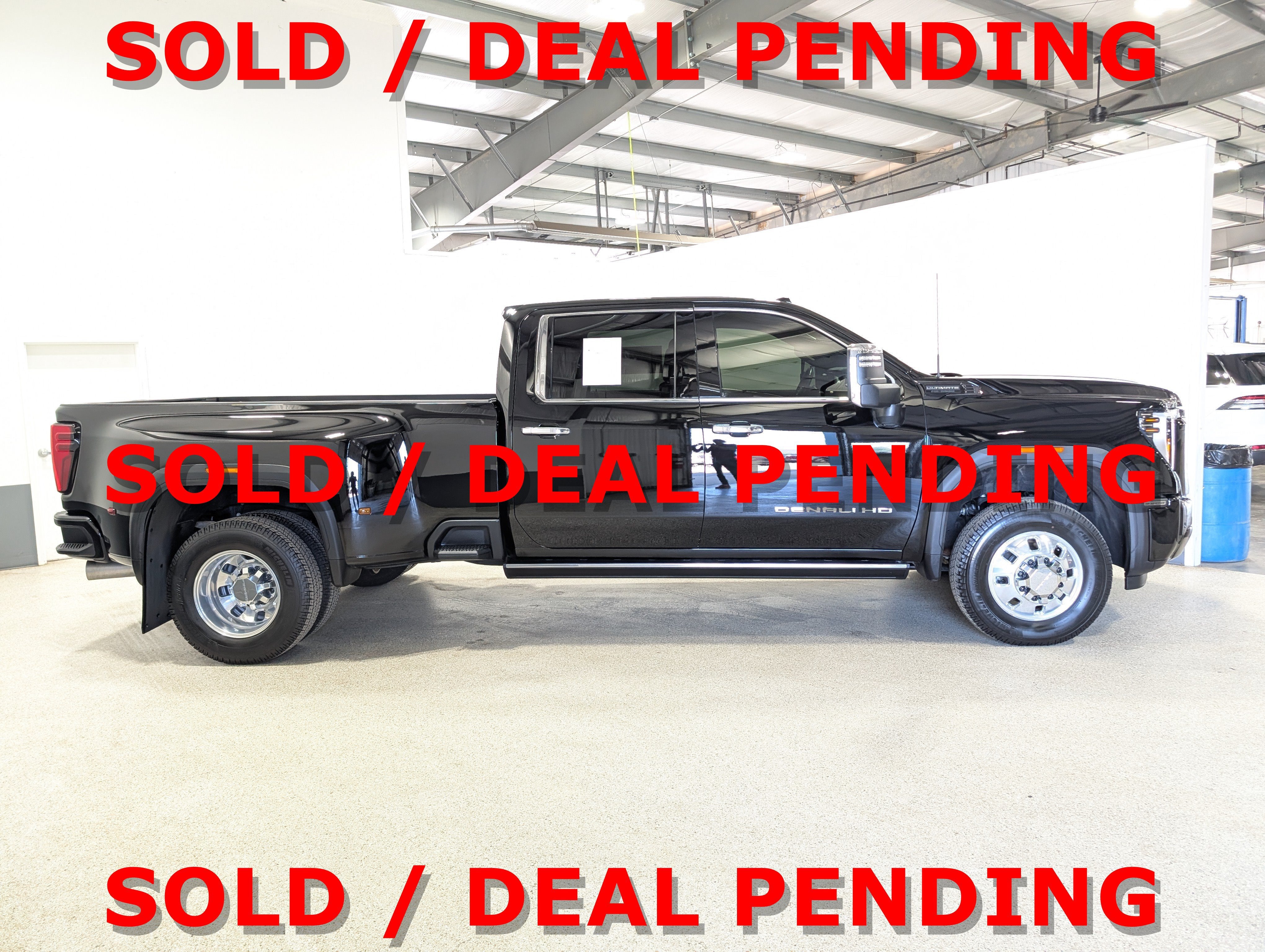 2025 GMC Sierra 3500 HD Denali Ultimate DRW