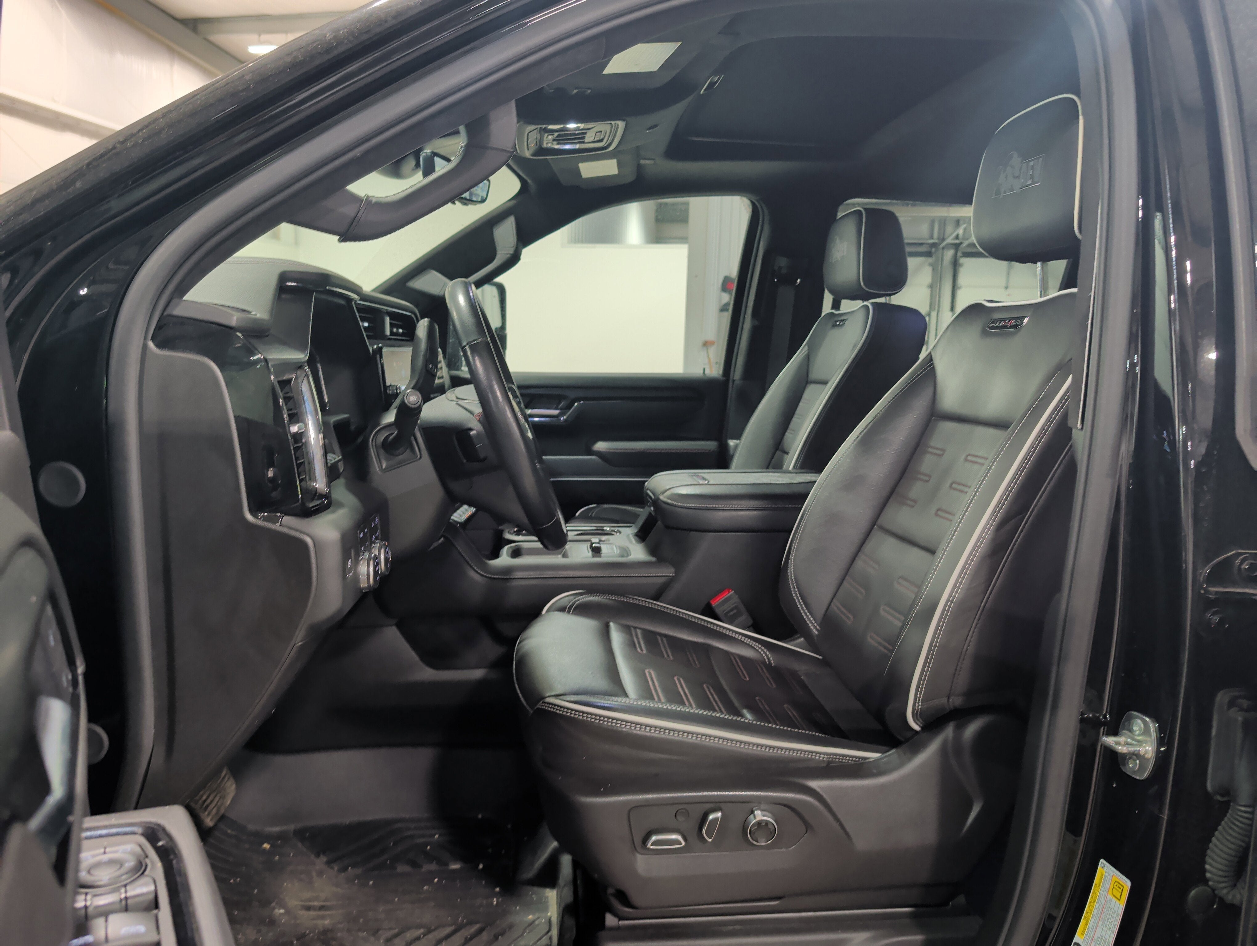 2025 GMC Sierra 2500 HD AT4X